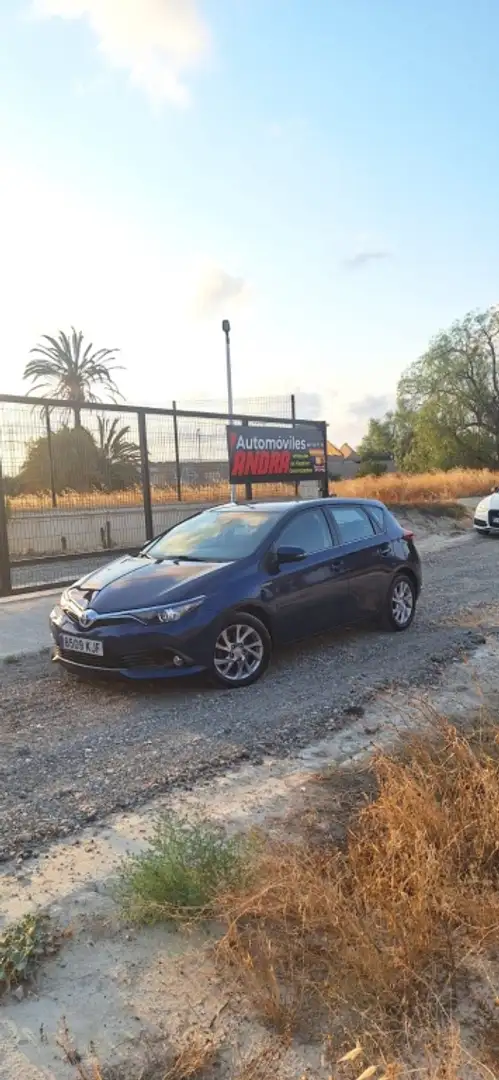 Toyota Auris hybrid 140H Active Azul - 2