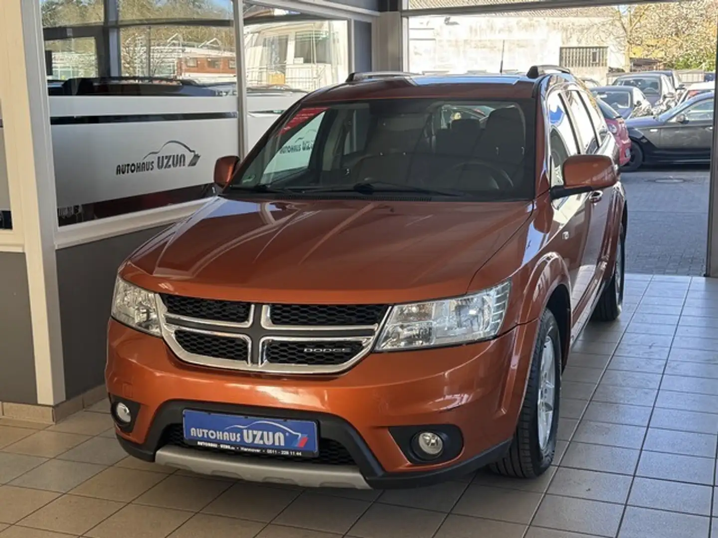 Dodge Journey 2.0 16V 1.Hand 7 Sitzer Allwetterreifen Narancs - 1