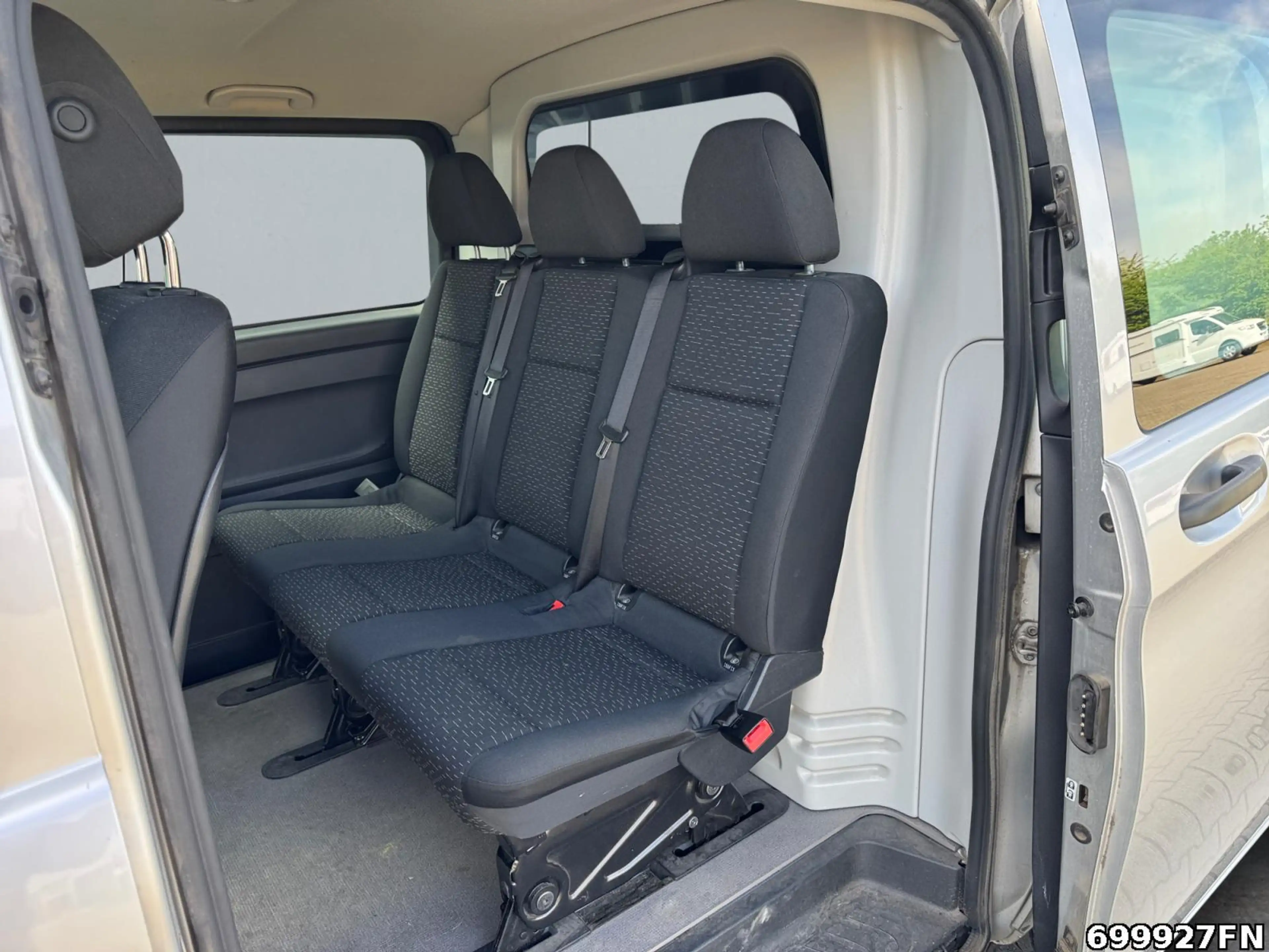 Mercedes-Benz Vito 114 CDI 4x4 Mixto Standheizung*SORTIMO*AHK* — photo 14