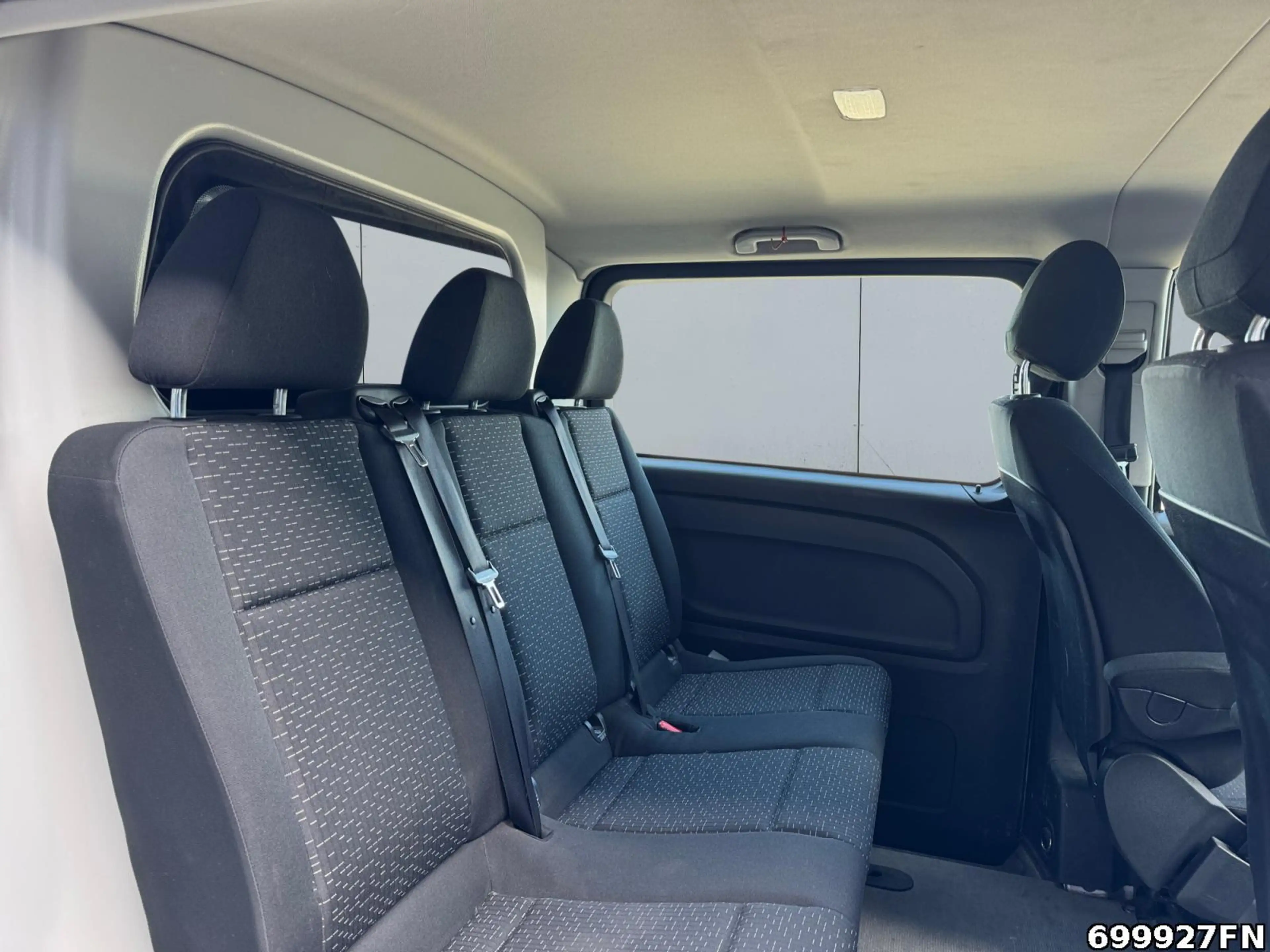 Mercedes-Benz Vito 114 CDI 4x4 Mixto Standheizung*SORTIMO*AHK* — photo 12
