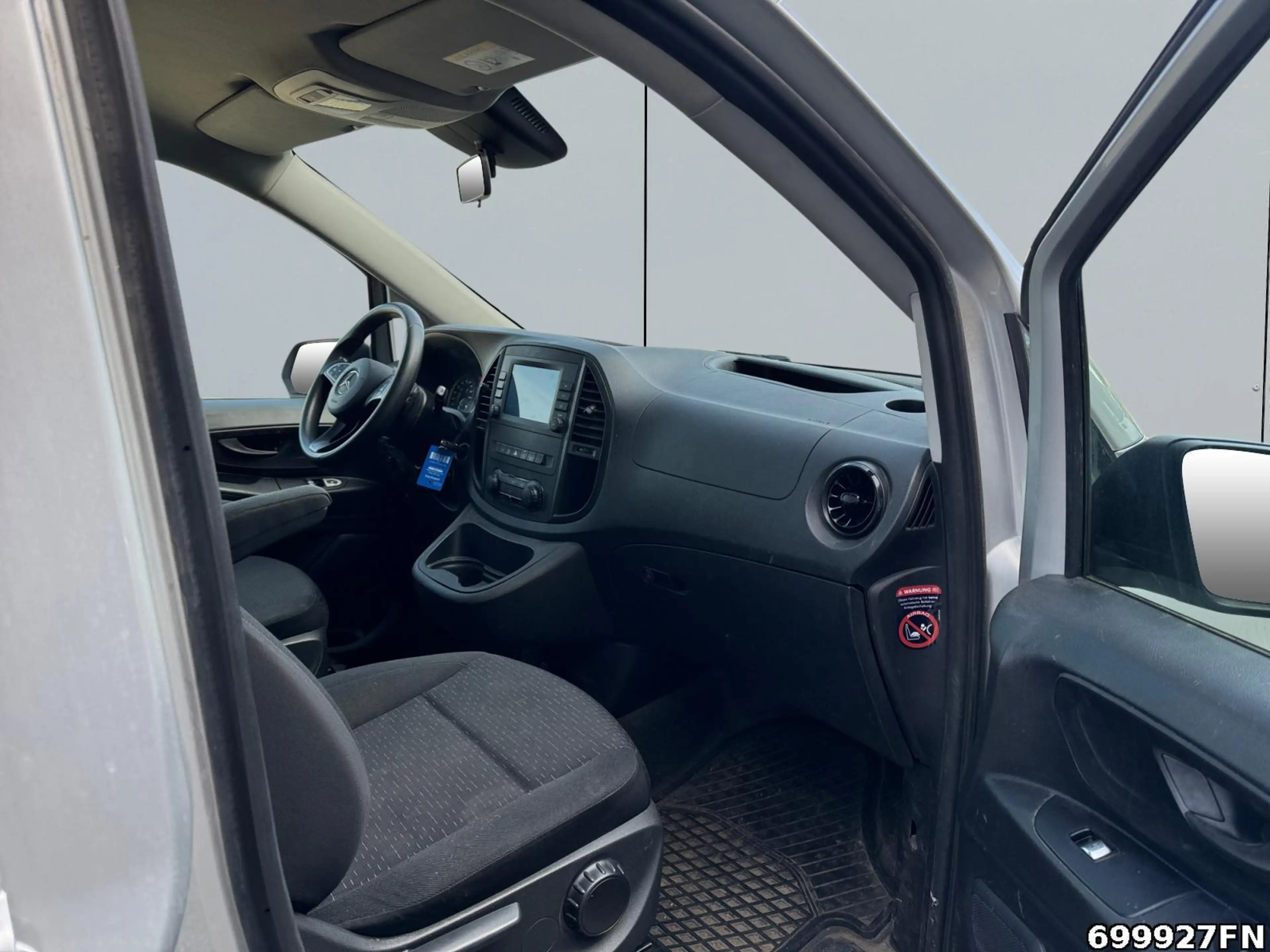 Mercedes-Benz Vito 114 CDI 4x4 Mixto Standheizung*SORTIMO*AHK* — photo 11
