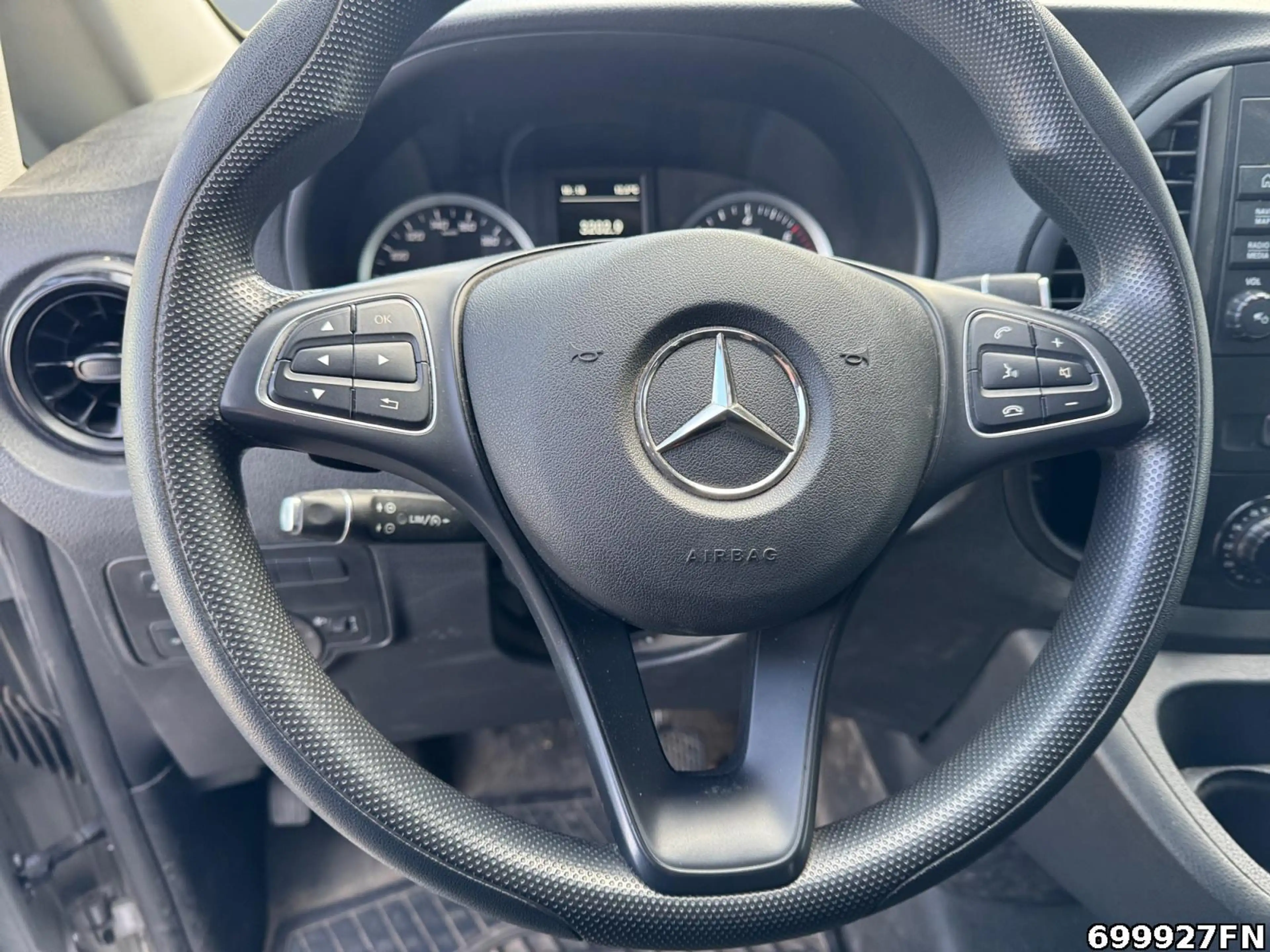 Mercedes-Benz Vito 114 CDI 4x4 Mixto Standheizung*SORTIMO*AHK* — photo 9