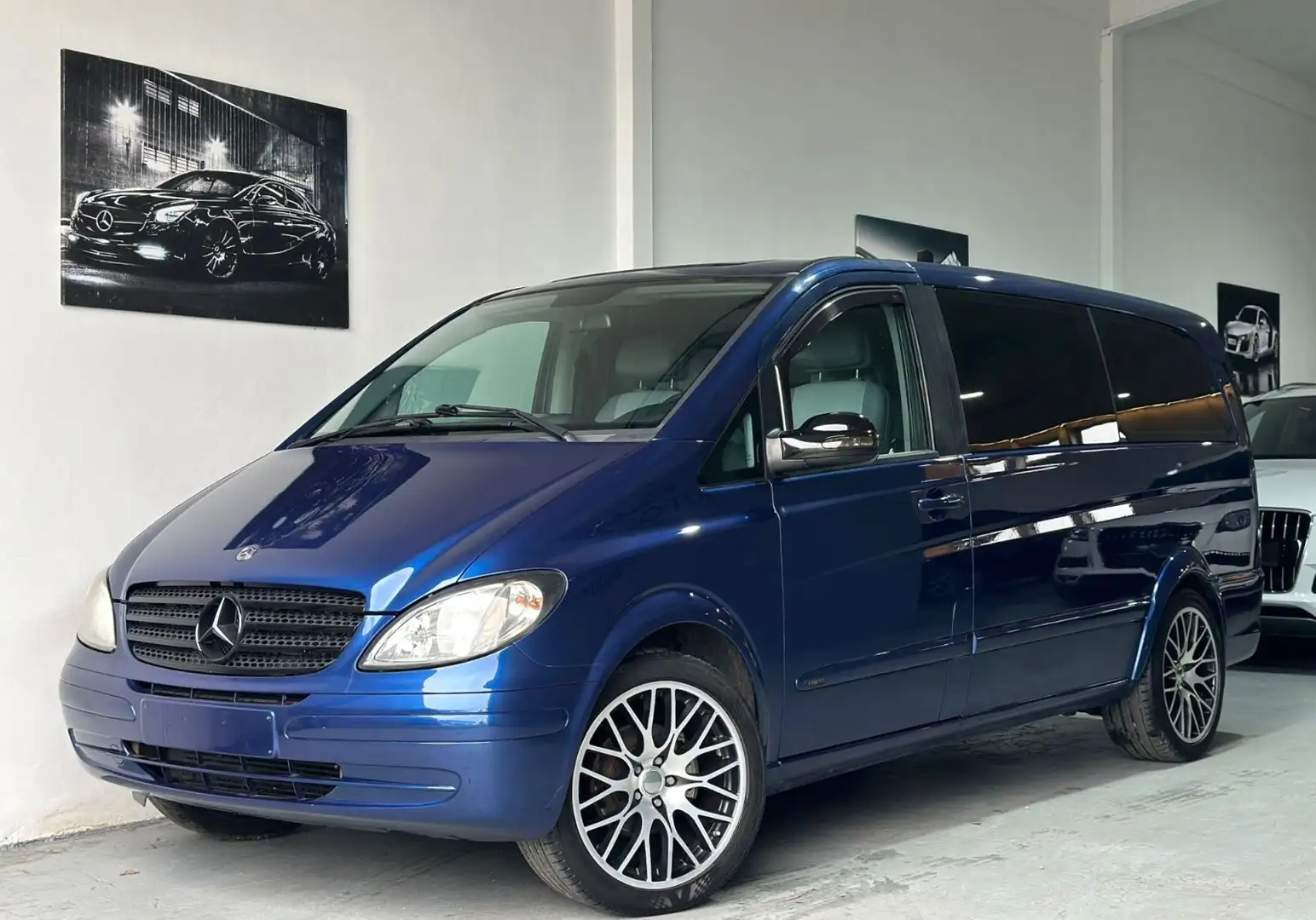 Mercedes-Benz Viano 2.2 CDI lang 6-Sitzer/Panorama/Leder/Navi Bleu - 2