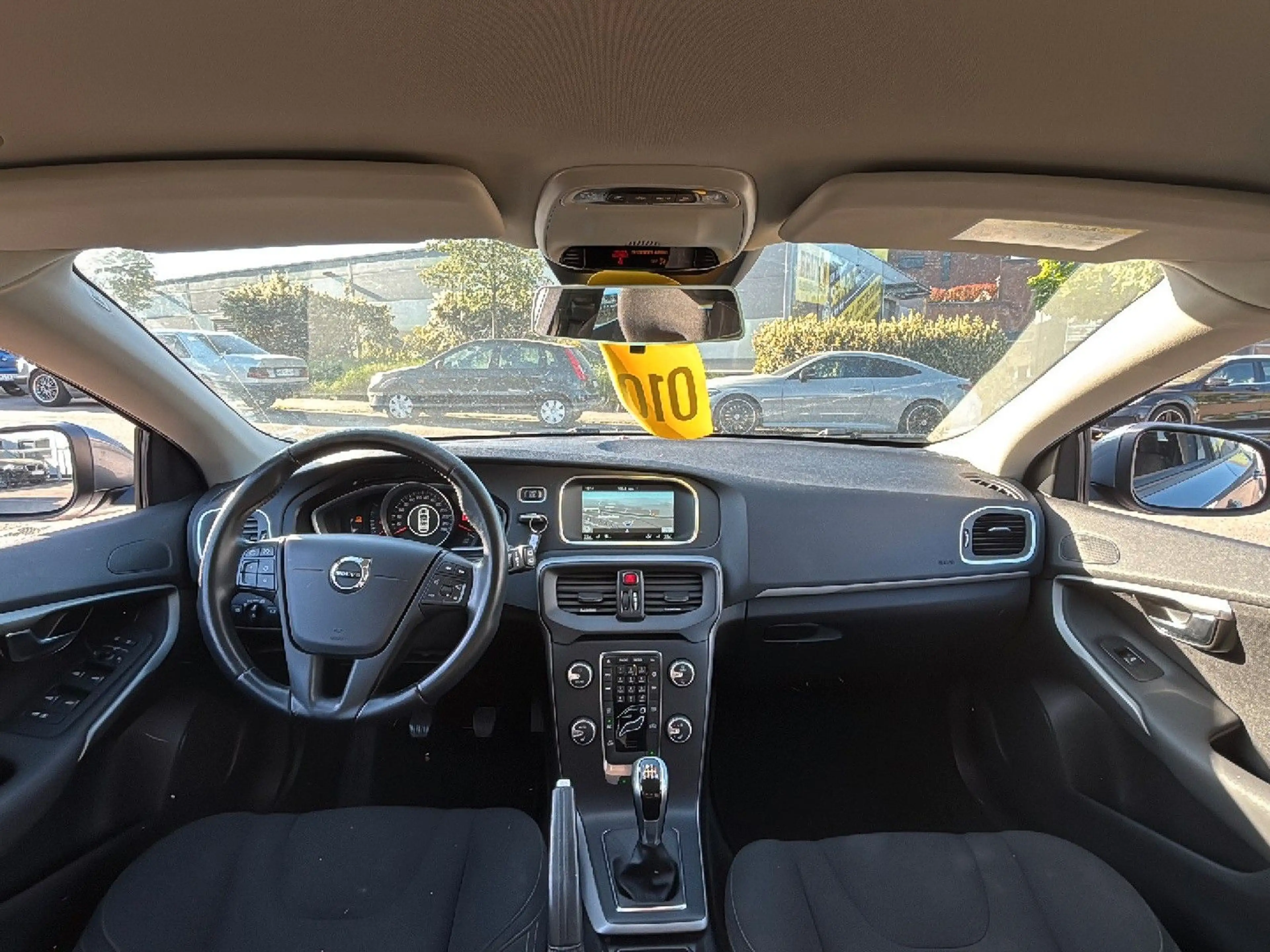 Volvo V40 Kinetic | Navi | LED | Kam | PDC | Tempo — photo 14