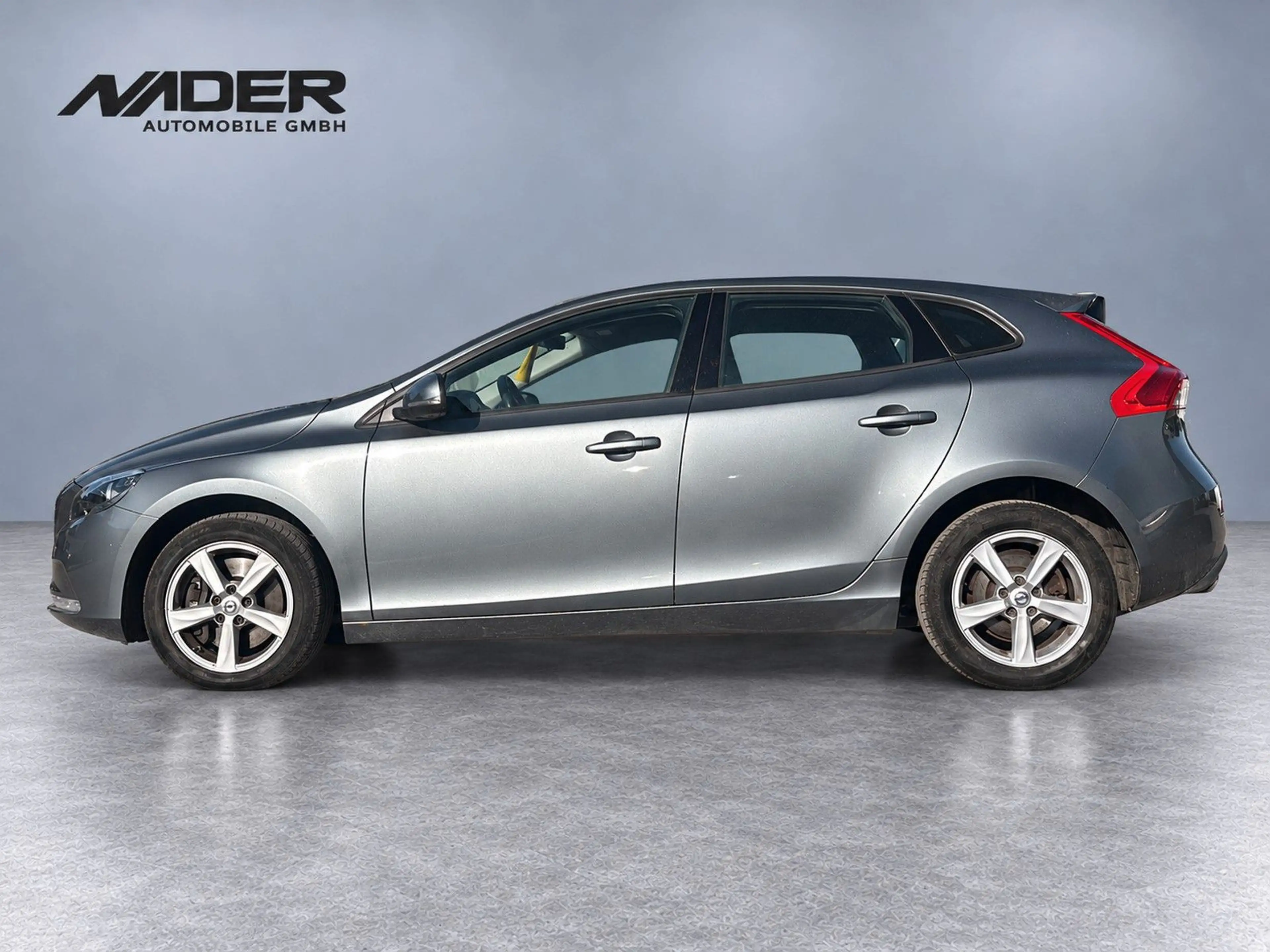 Volvo V40 Kinetic | Navi | LED | Kam | PDC | Tempo — photo 4