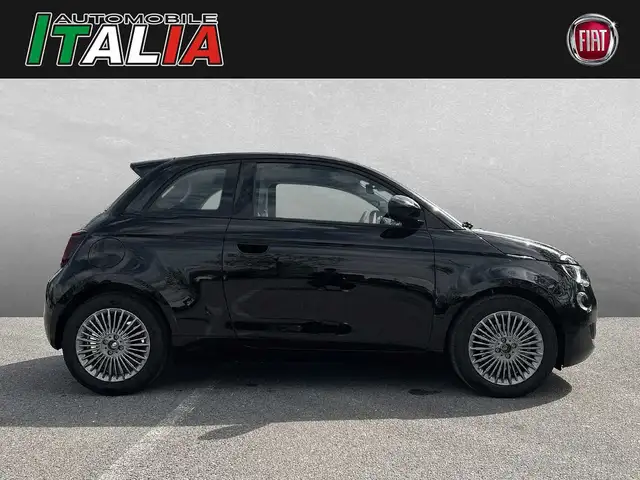 Fiat 500 view 3