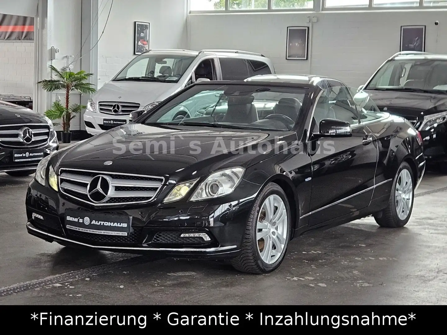 Mercedes-Benz E 250 E -Klasse Cabrio E 250 CGI BlueEfficiency Schwarz - 1