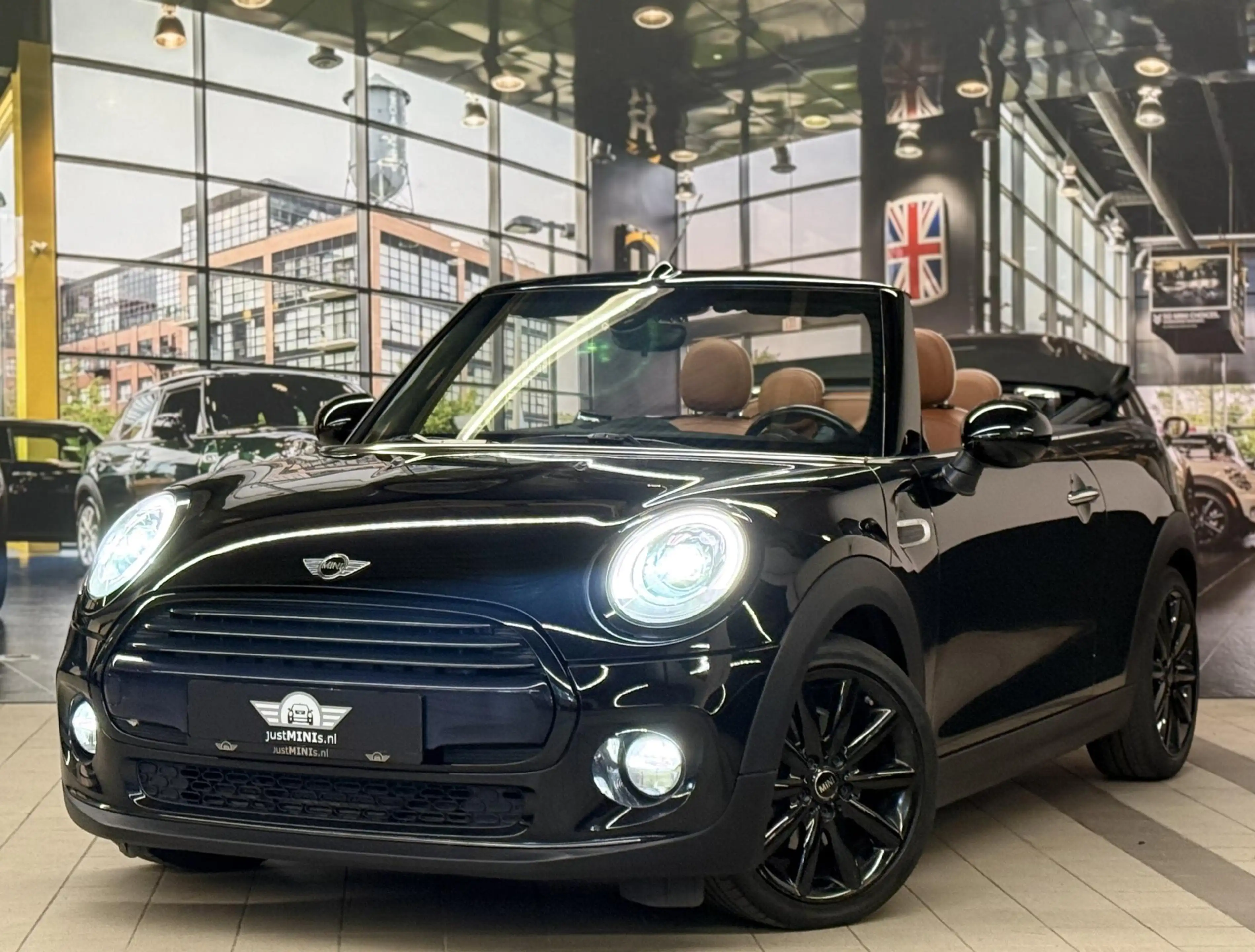 MINI Cooper Cabrio AUT LEDER|NAVI|LED\1E EIG — photo 14