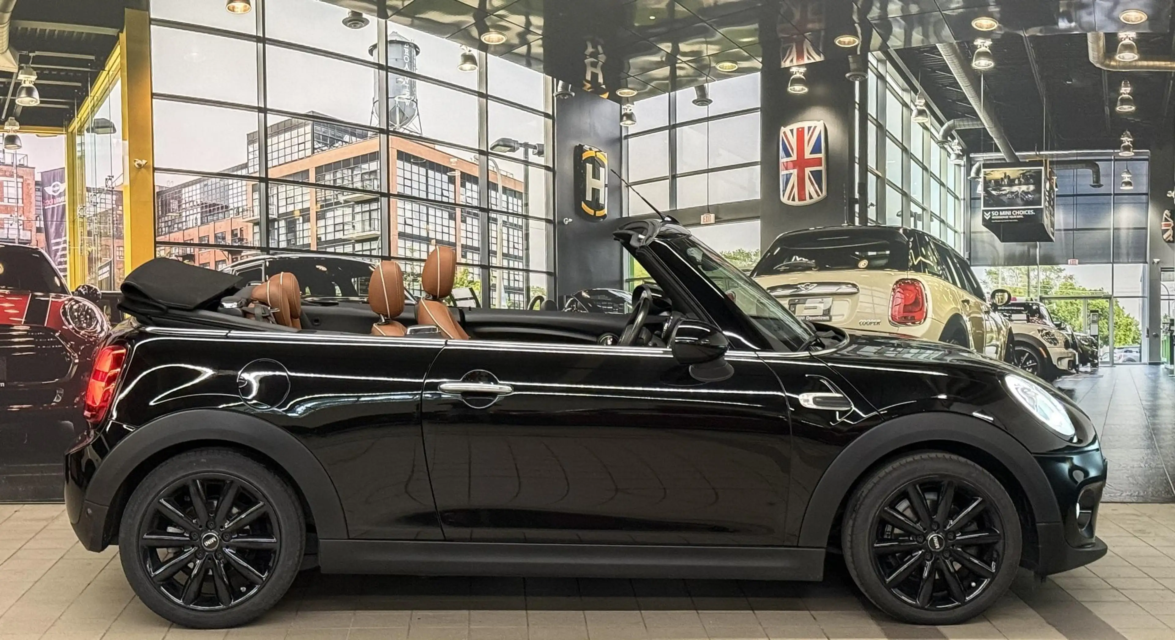 MINI Cooper Cabrio AUT LEDER|NAVI|LED\1E EIG — photo 3