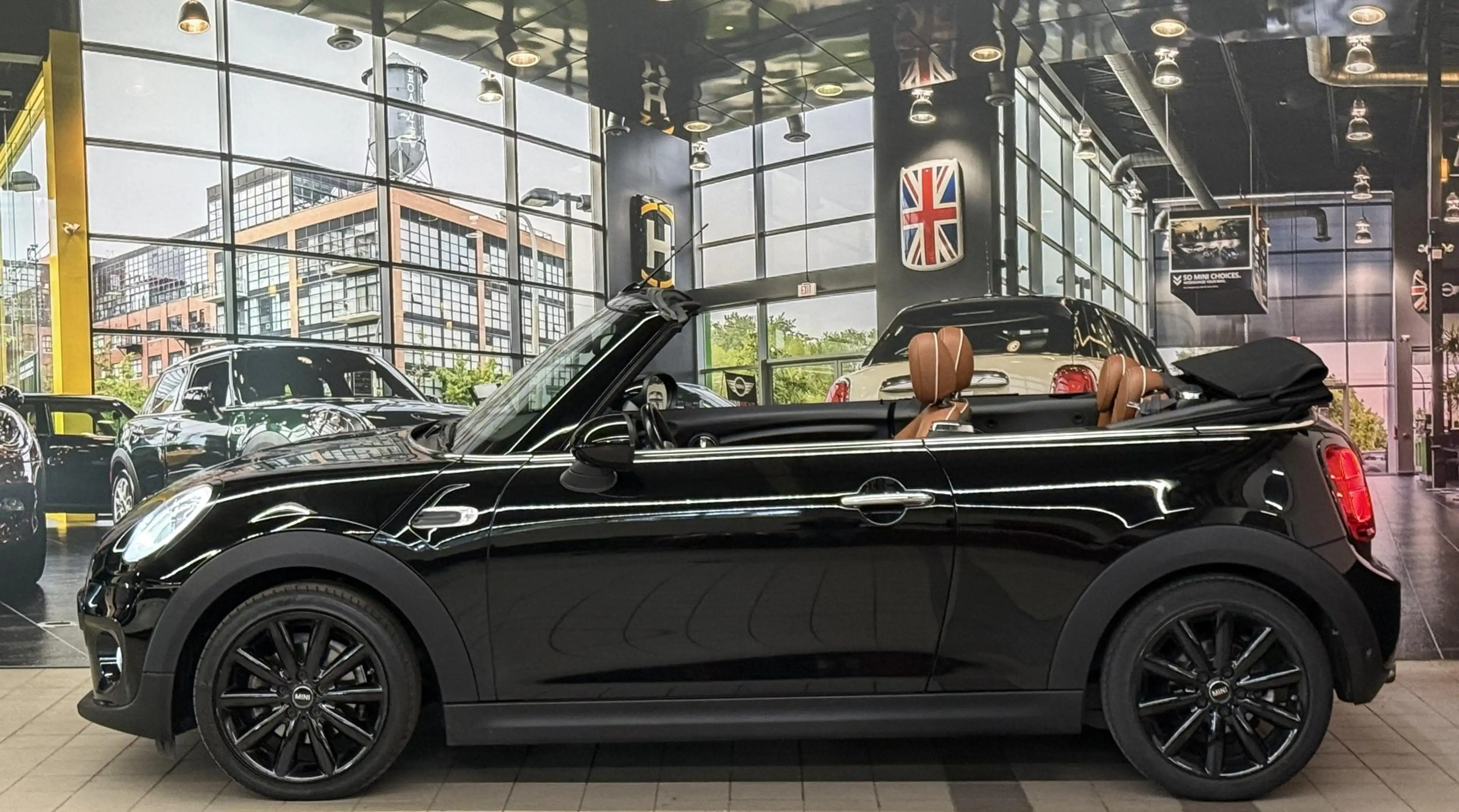 MINI Cooper Cabrio AUT LEDER|NAVI|LED\1E EIG — photo 10