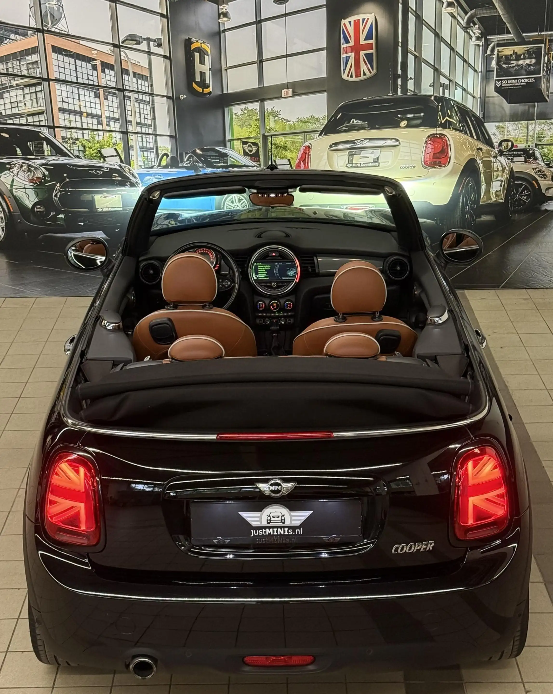 MINI Cooper Cabrio AUT LEDER|NAVI|LED\1E EIG — photo 11
