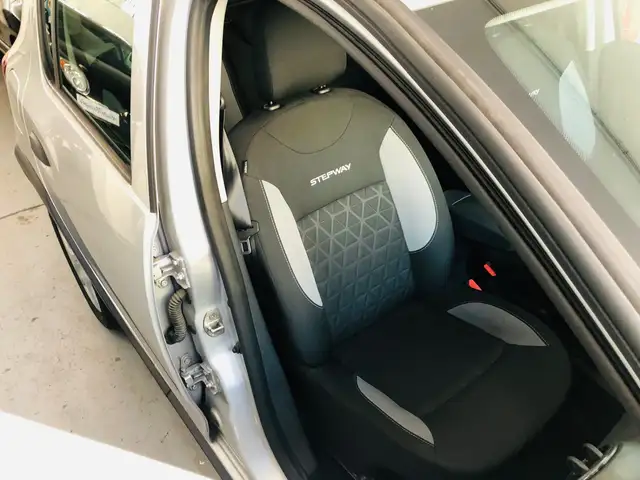 Dacia Sandero view 13