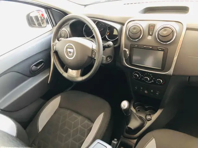 Dacia Sandero view 12
