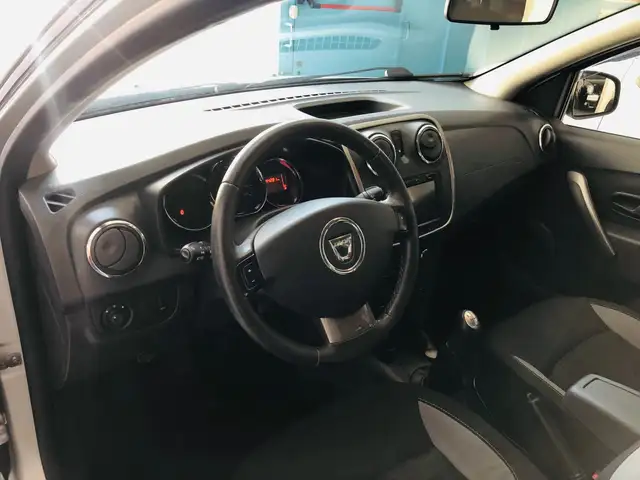 Dacia Sandero view 7