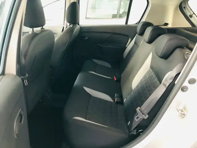 Dacia Sandero view 9