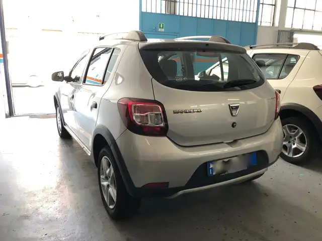 Dacia Sandero view 2