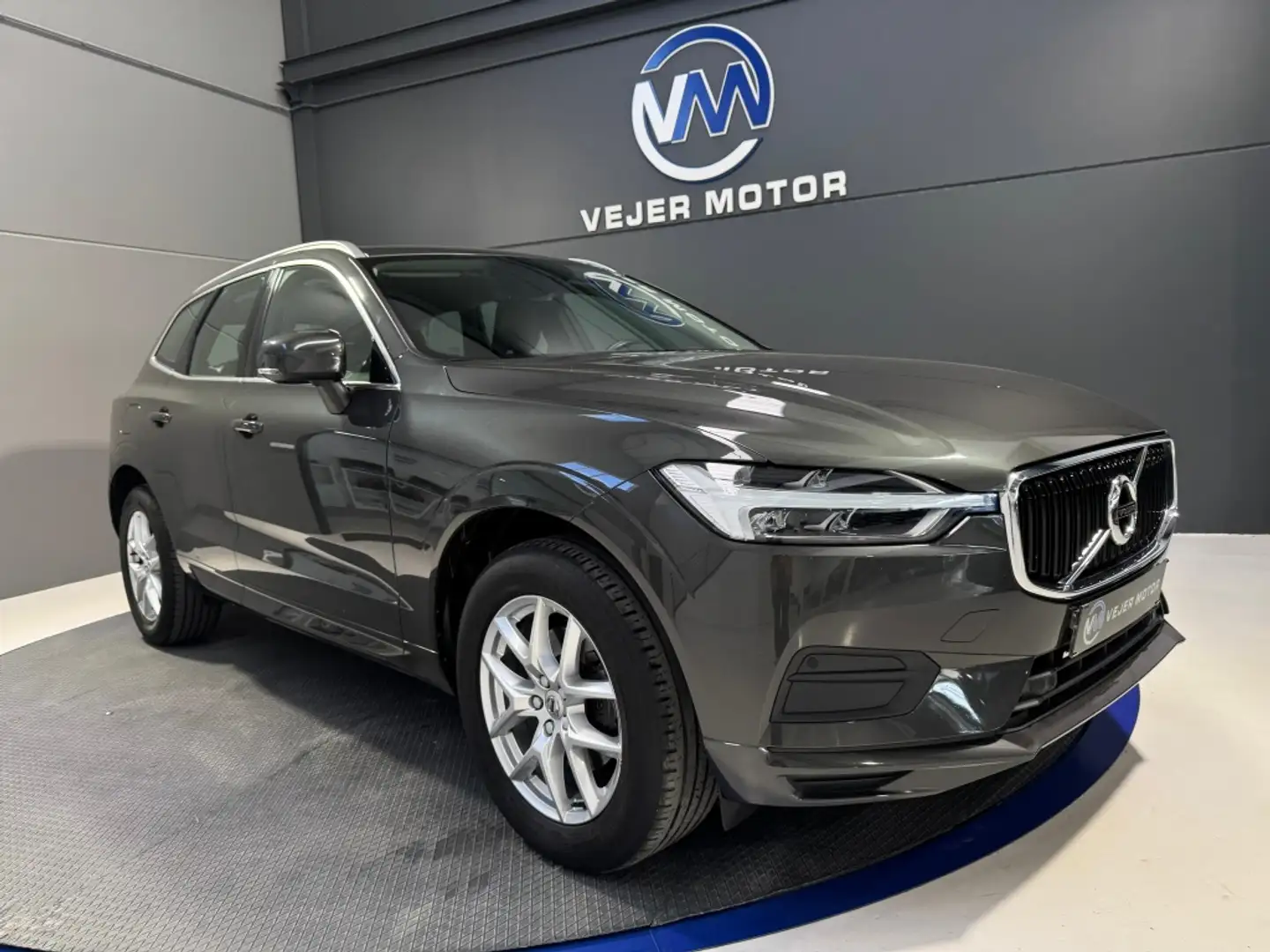 Volvo XC60 Todoterreno Automático de 5 Puertas Gris - 1