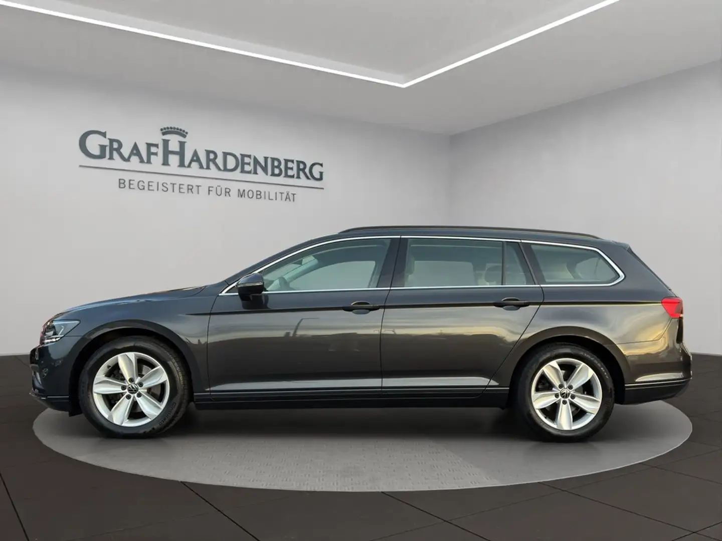 Volkswagen Passat Variant 2.0 TSI DSG Business PANO RFK ACC Grau - 2