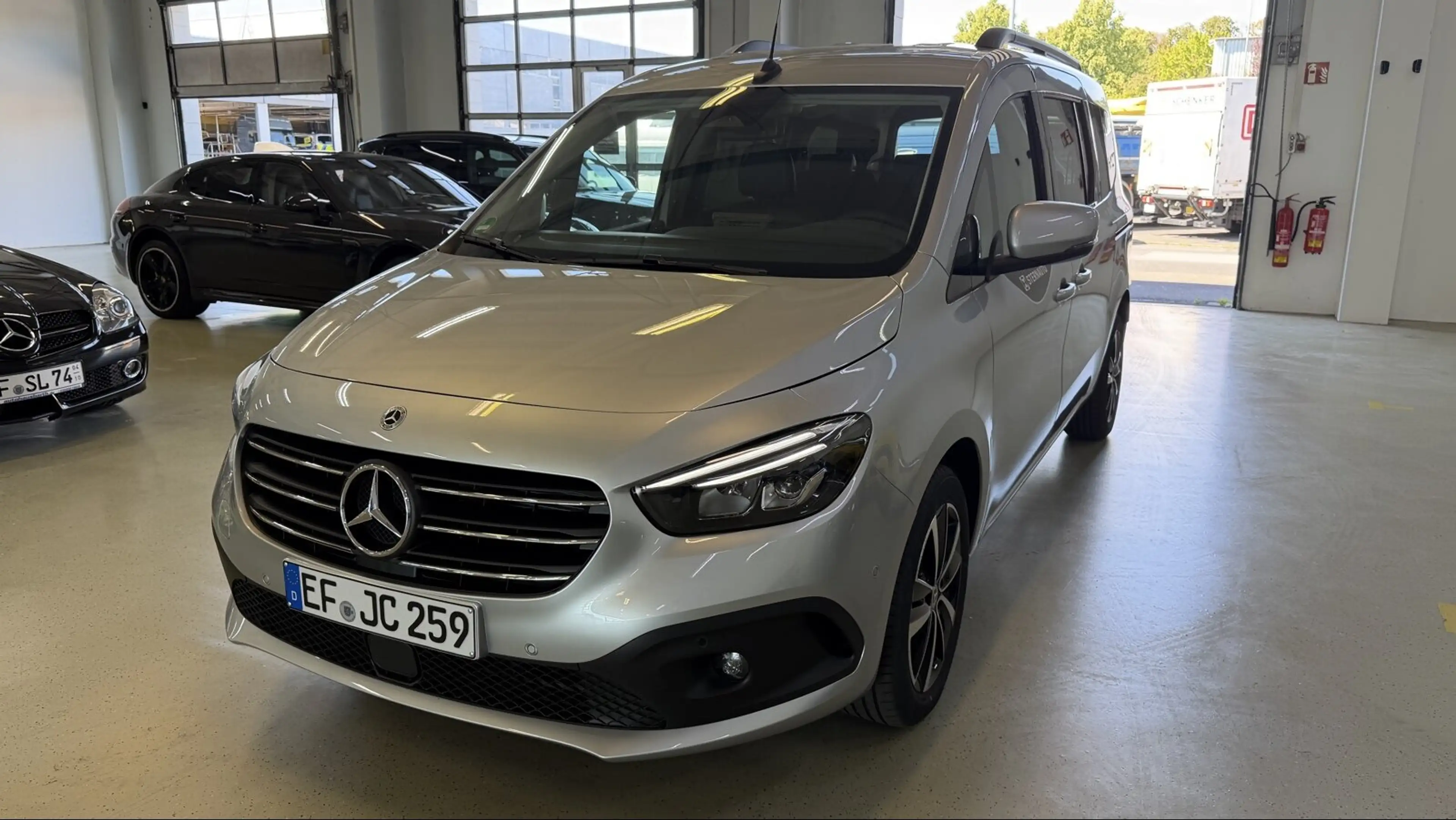 Mercedes-Benz T-Class T 180 PROGR LANG+MBUX+LED+KLIMA+KAMERA+SITZHZG — photo 2