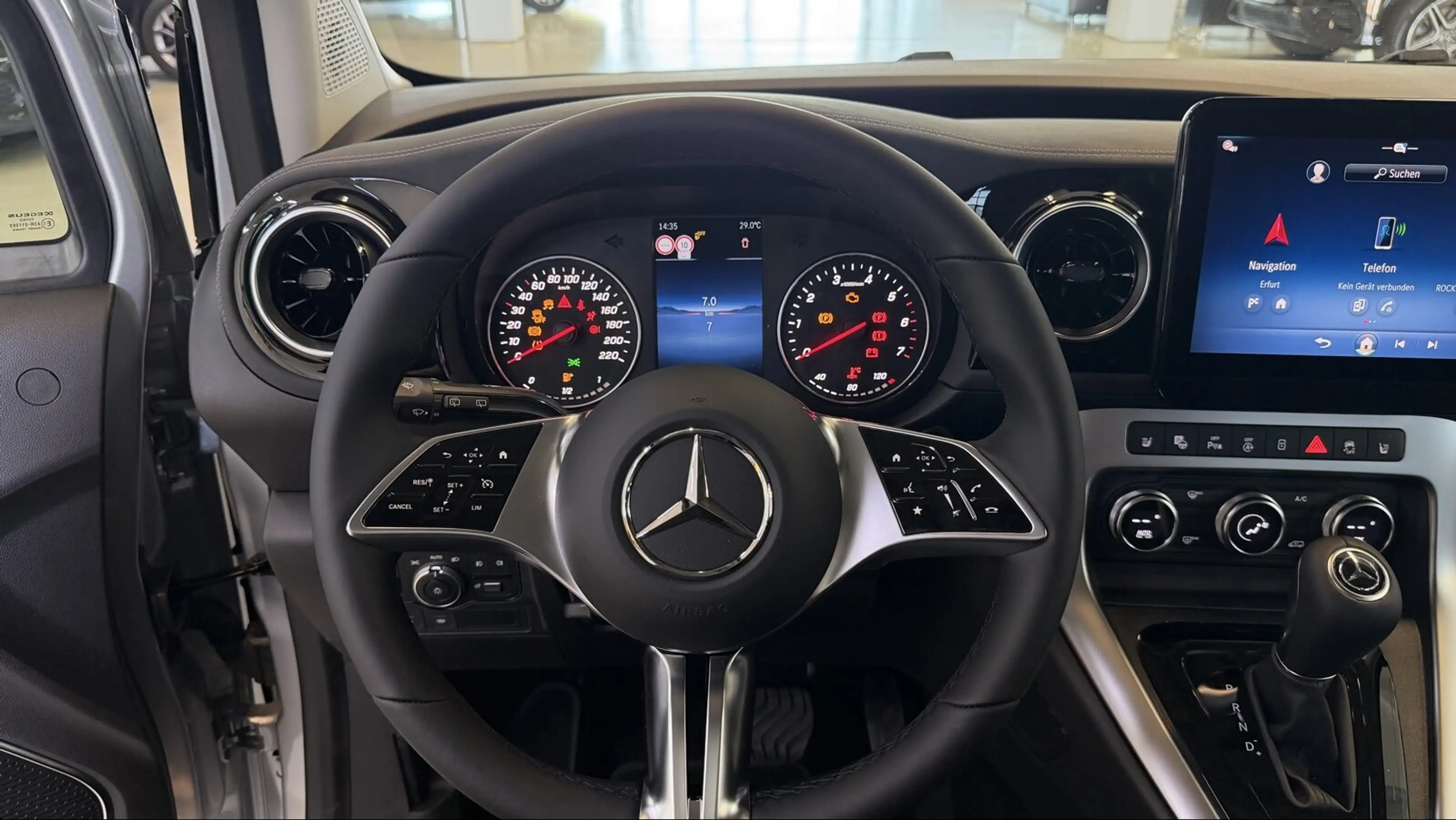 Mercedes-Benz T-Class T 180 PROGR LANG+MBUX+LED+KLIMA+KAMERA+SITZHZG — photo 14