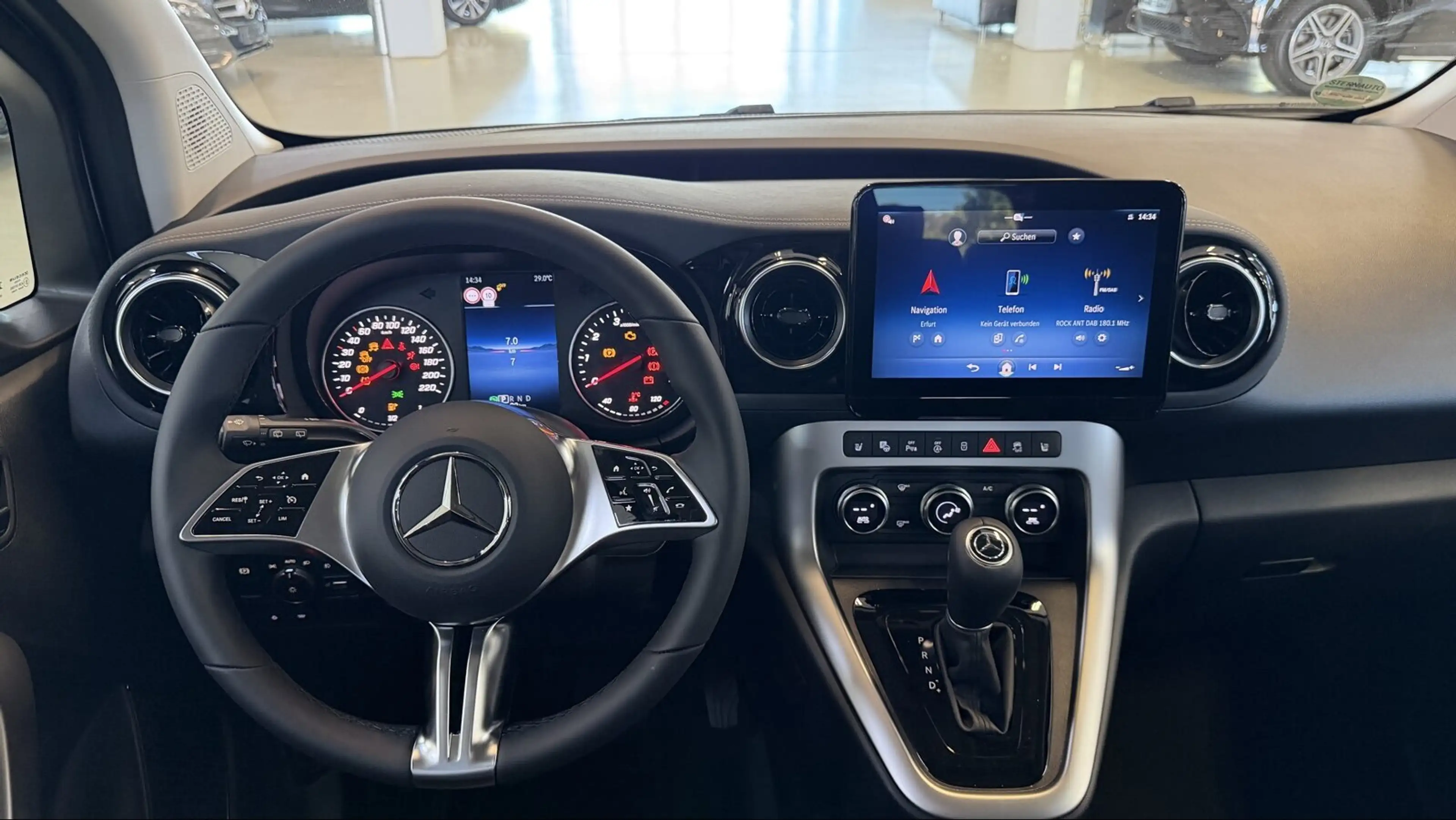 Mercedes-Benz T-Class T 180 PROGR LANG+MBUX+LED+KLIMA+KAMERA+SITZHZG — photo 13