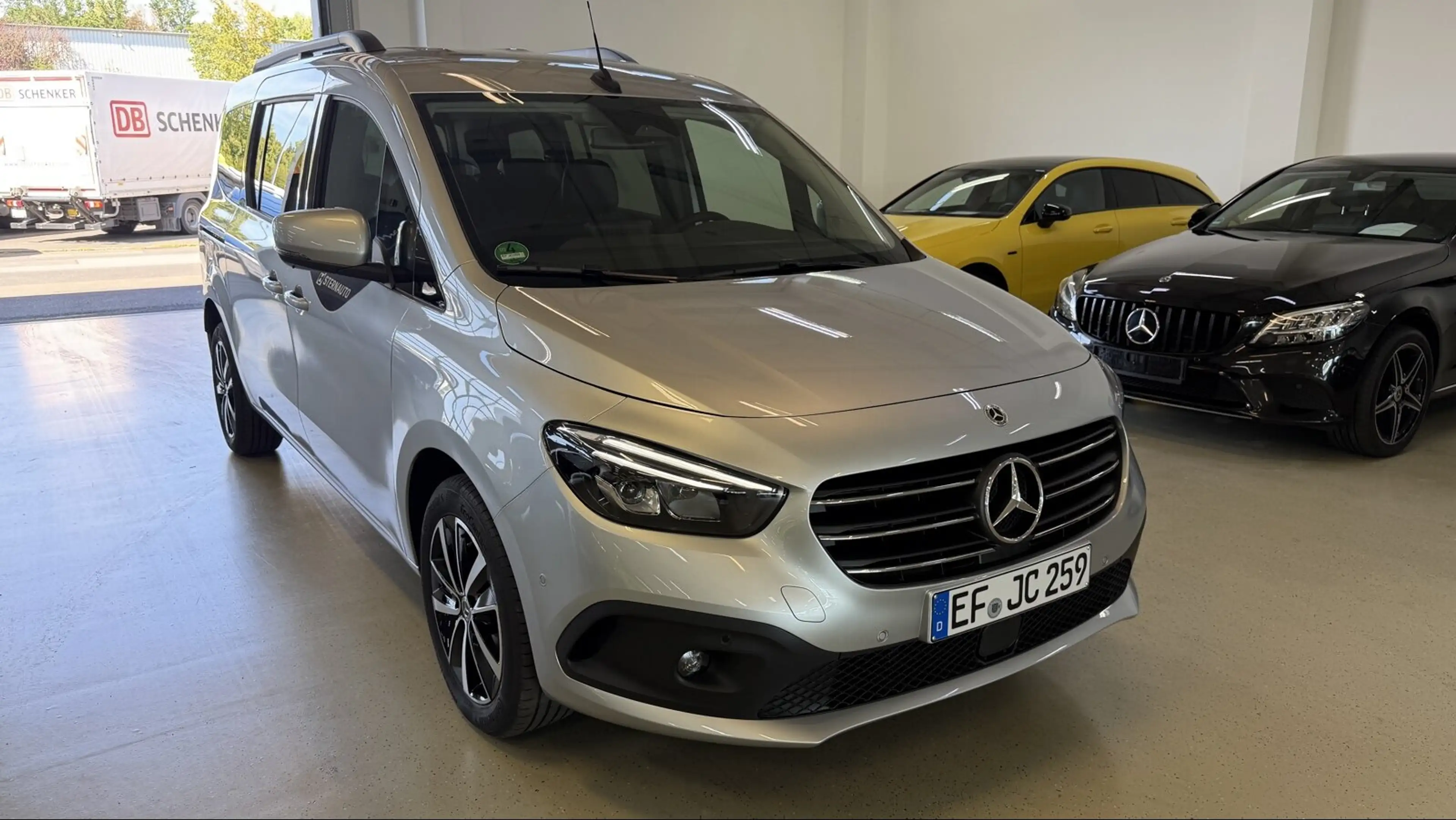 Mercedes-Benz T-Class T 180 PROGR LANG+MBUX+LED+KLIMA+KAMERA+SITZHZG — photo 4