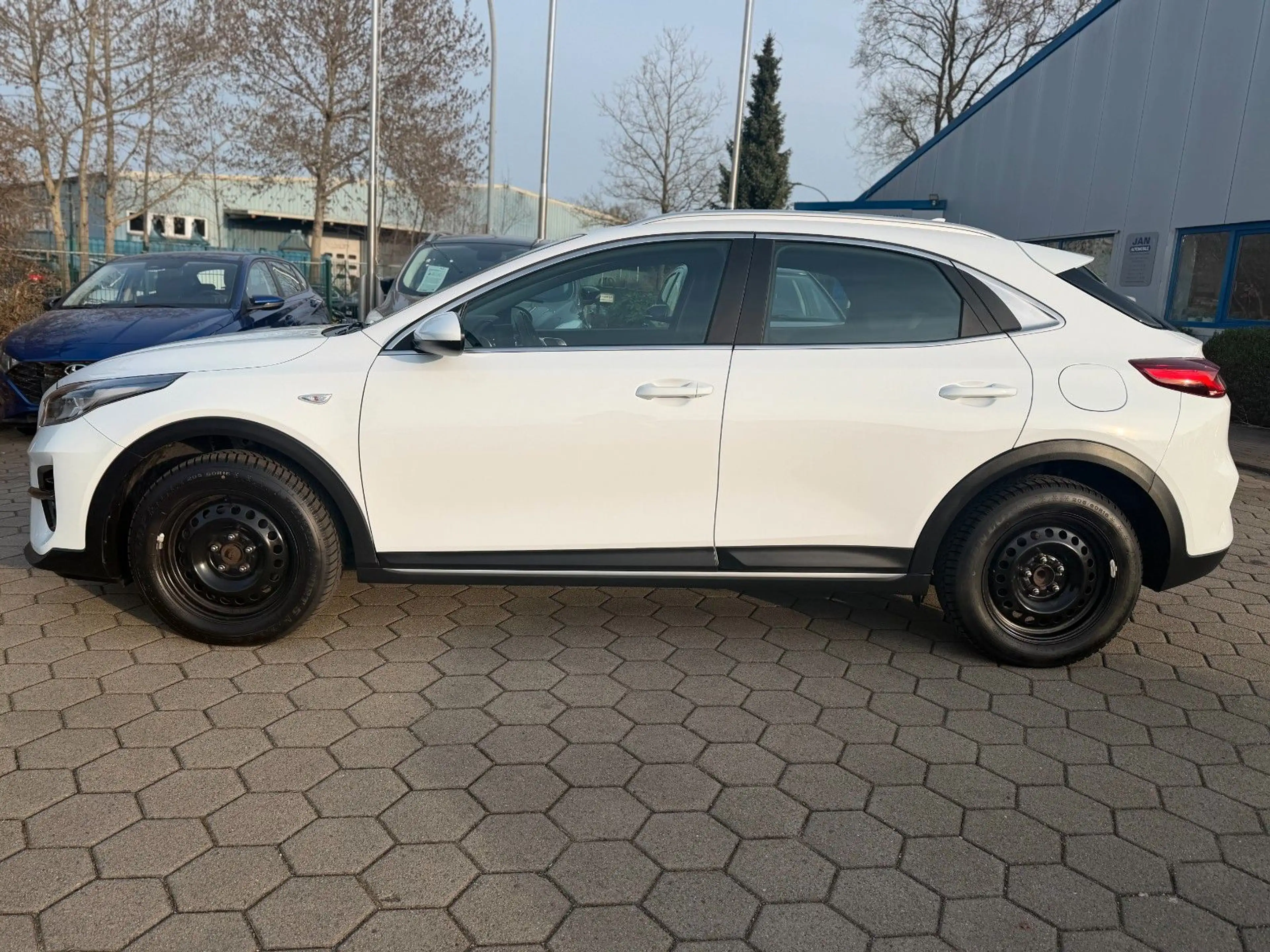 Kia XCeed Vision S-Heft LED SHZ T-Leder — photo 2