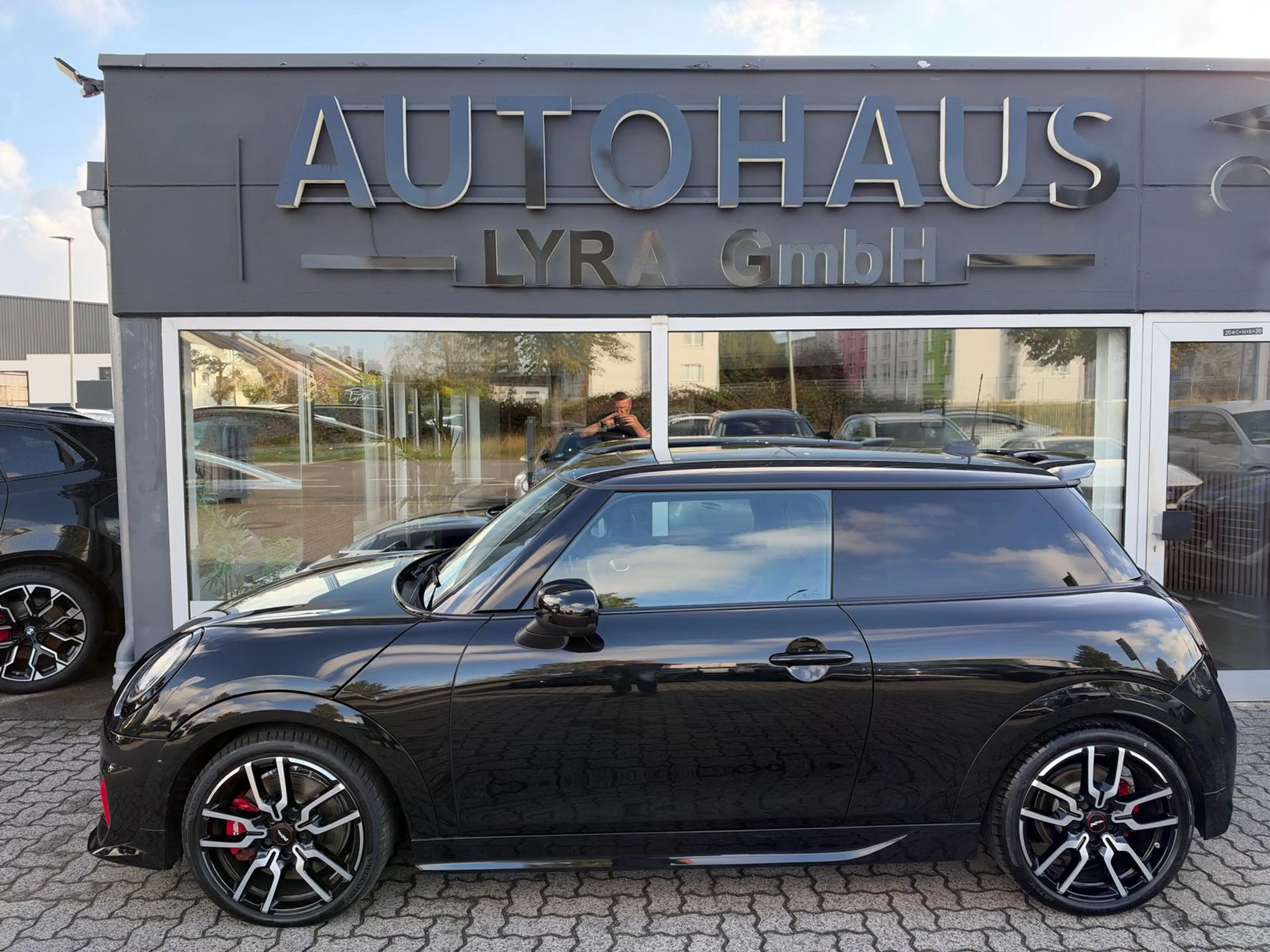 MINI John Cooper Works LED*NAVI*HUD*H&K*PANO*360°KAM* — photo 3