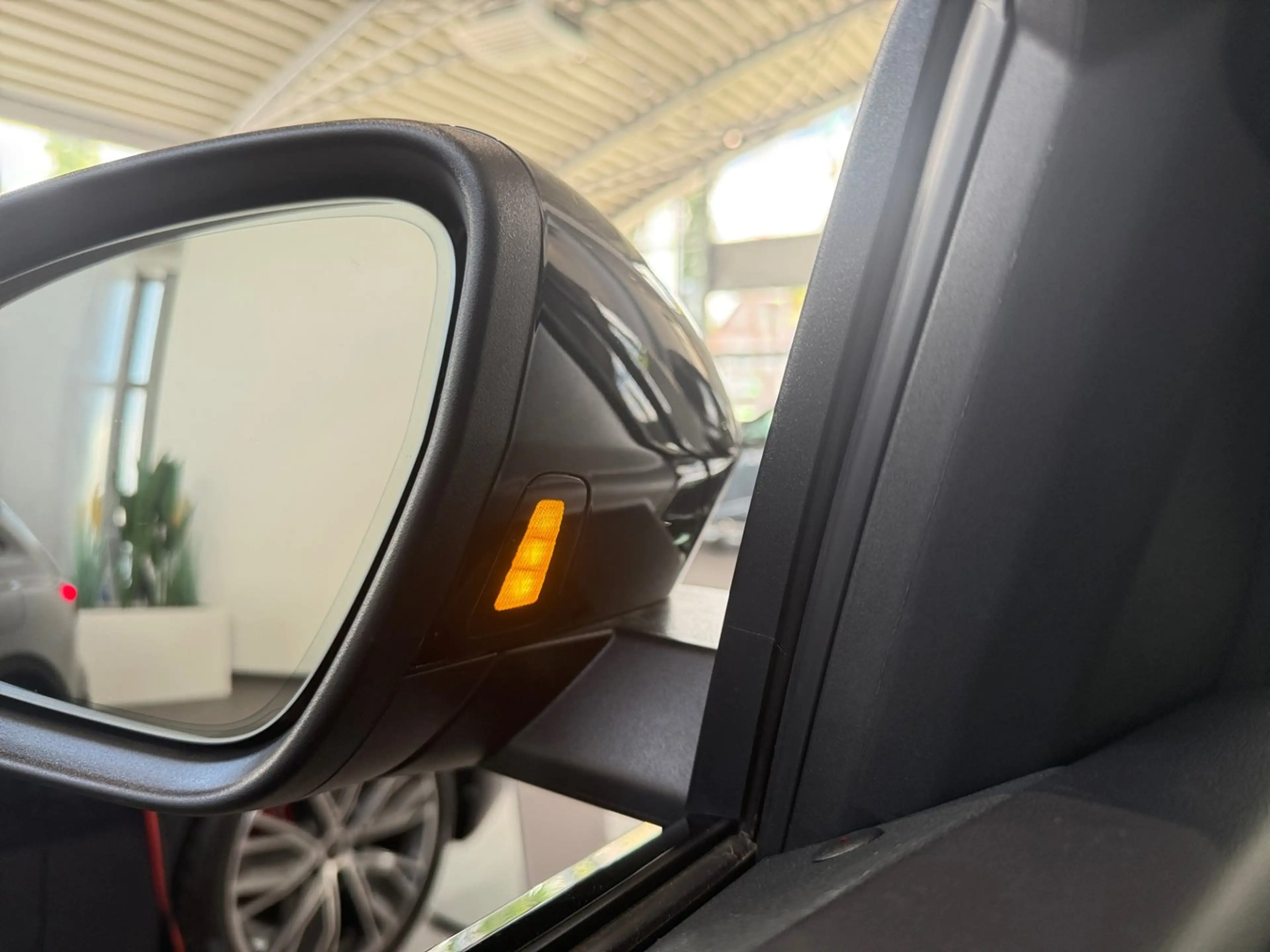 Audi Q5 SUV TFSI 150 kW — photo 14