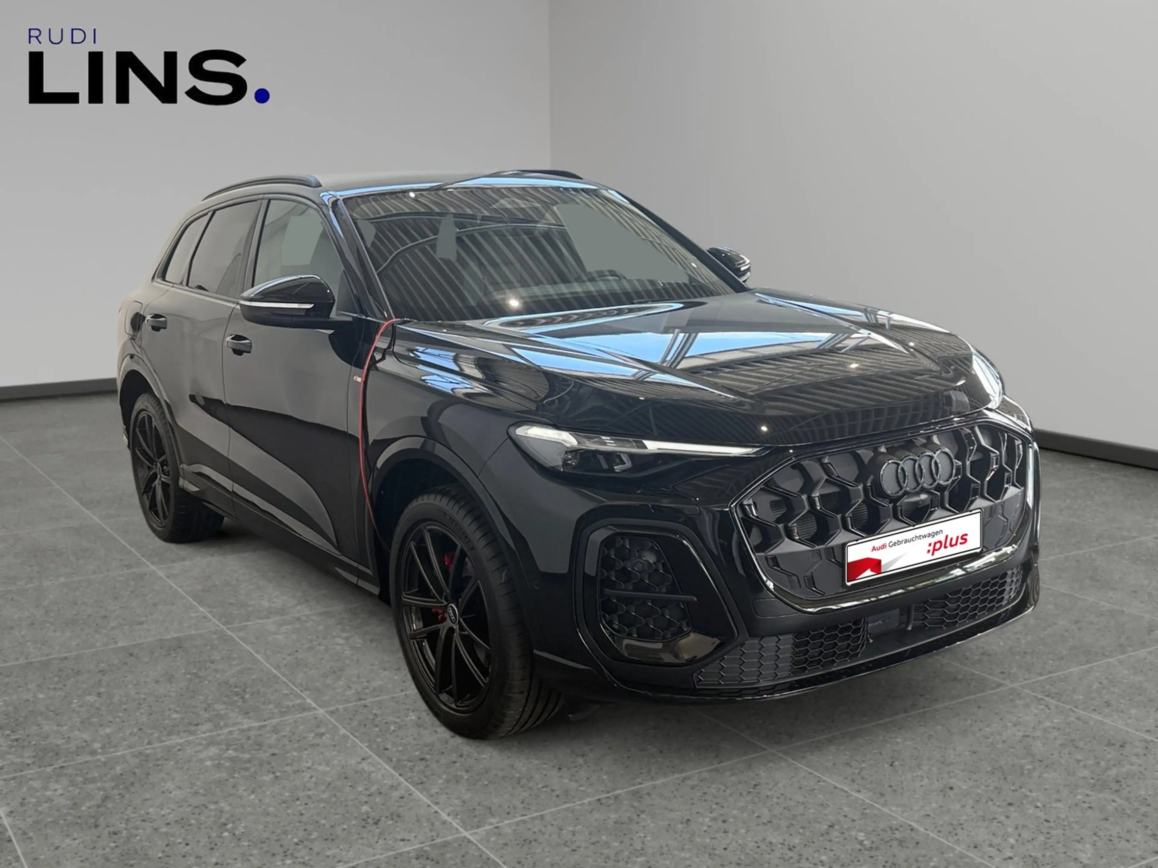 Audi Q5 SUV TFSI 150 kW — photo 3