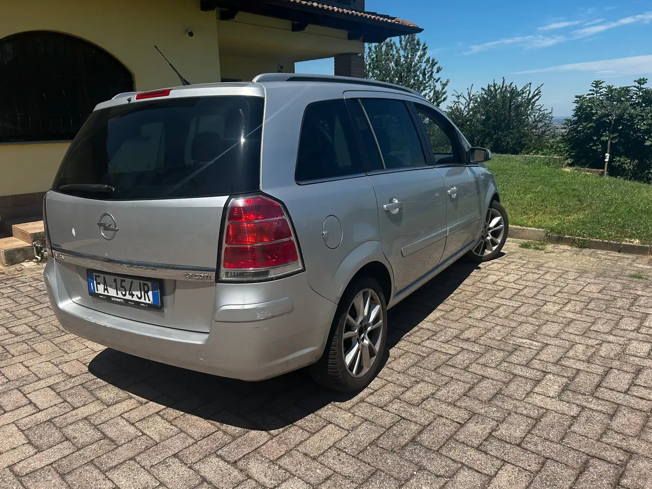 Opel Zafira