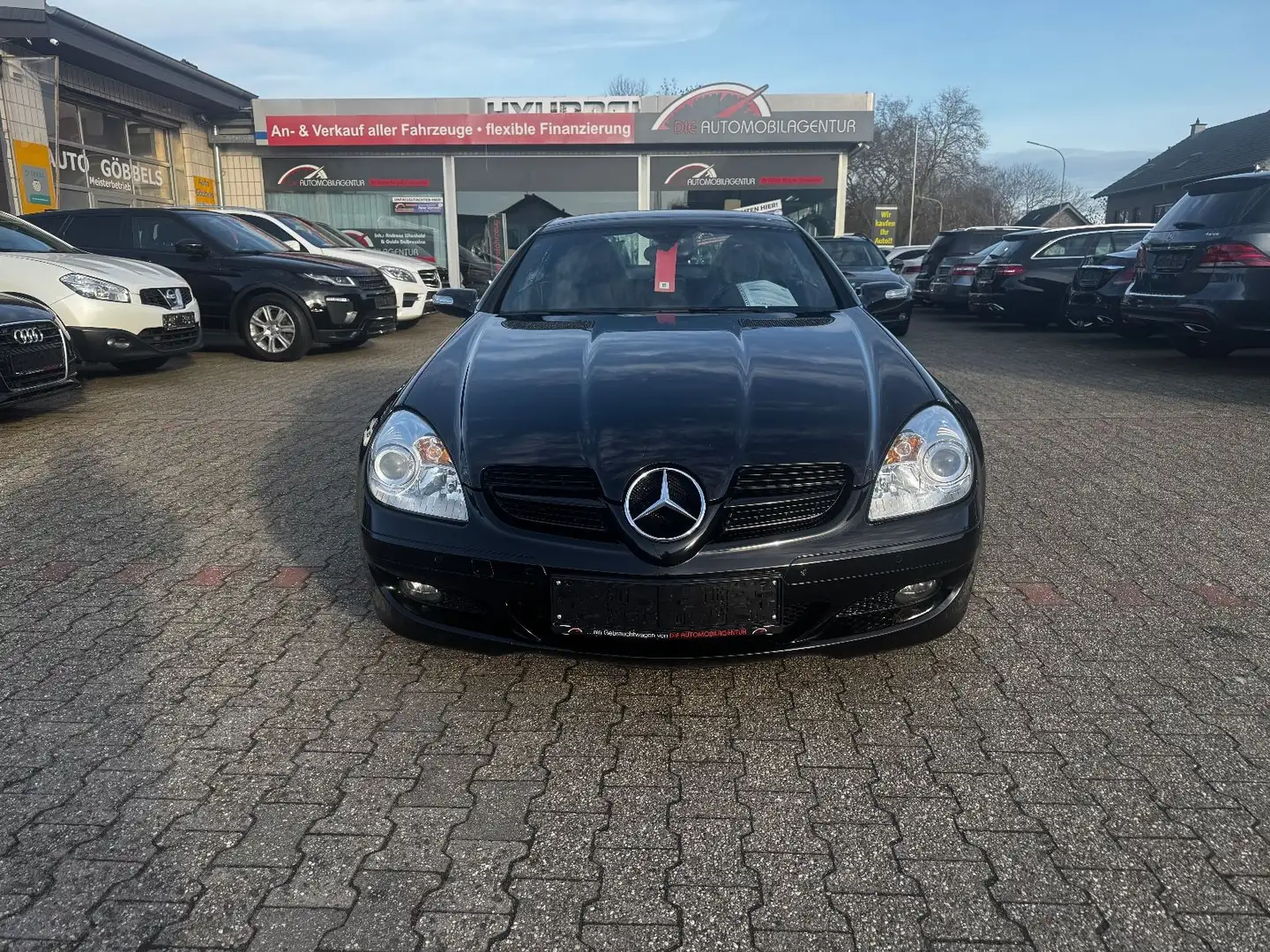 Mercedes-Benz SLK 200 Roadster Automatik Airscarf 2HD TOP! Schwarz - 2