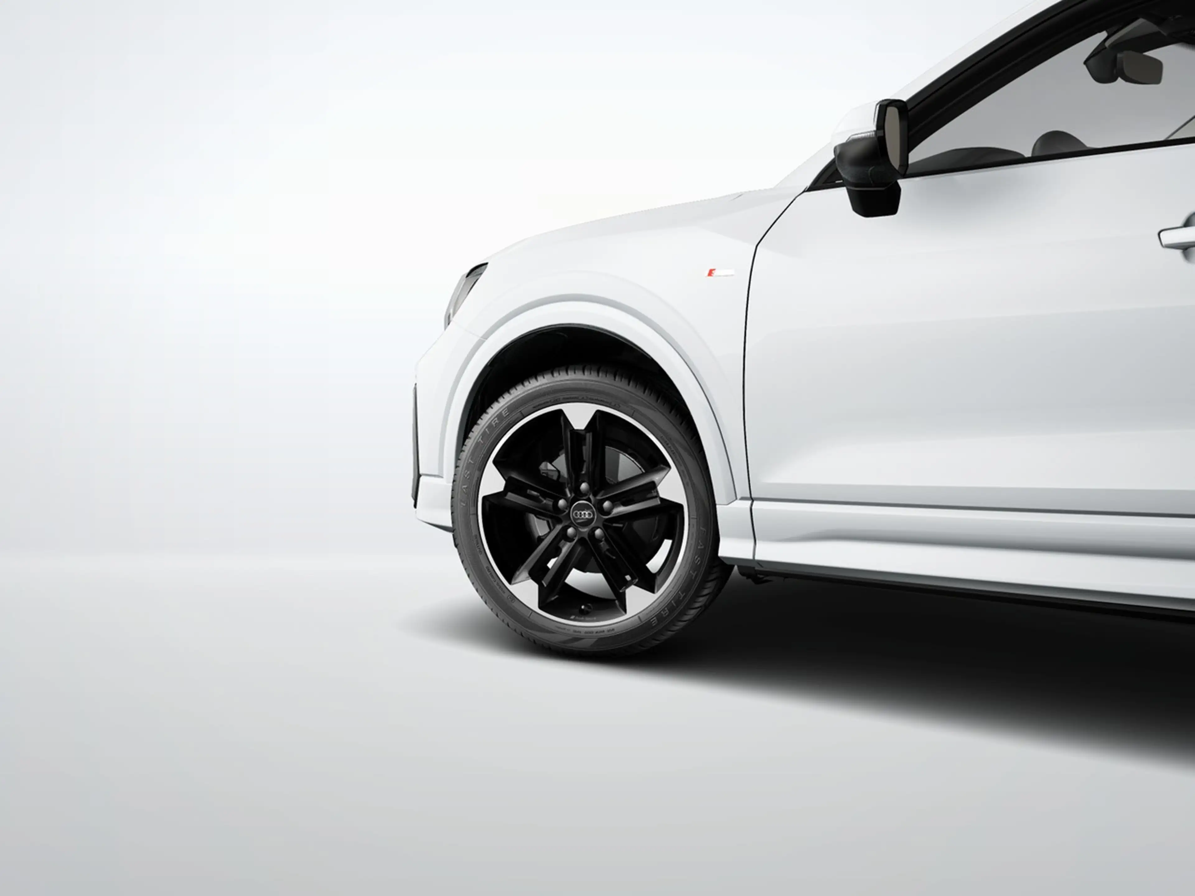Audi Q2 30 TFSI S line AHK LED Kamera SHZ — photo 6