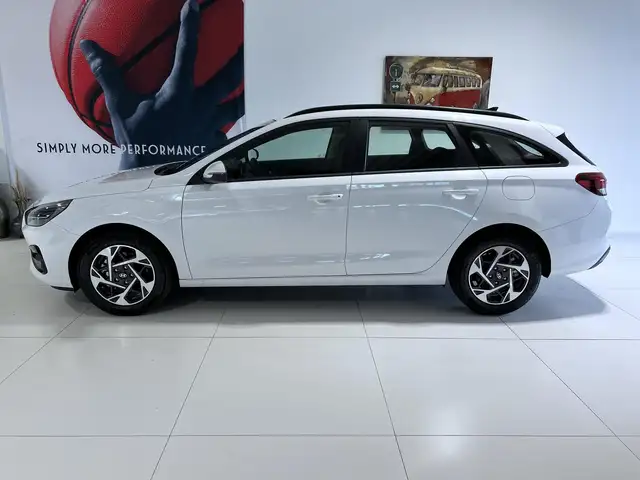 Hyundai I30 view 3