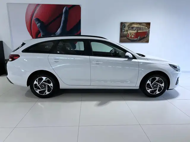 Hyundai I30 view 4