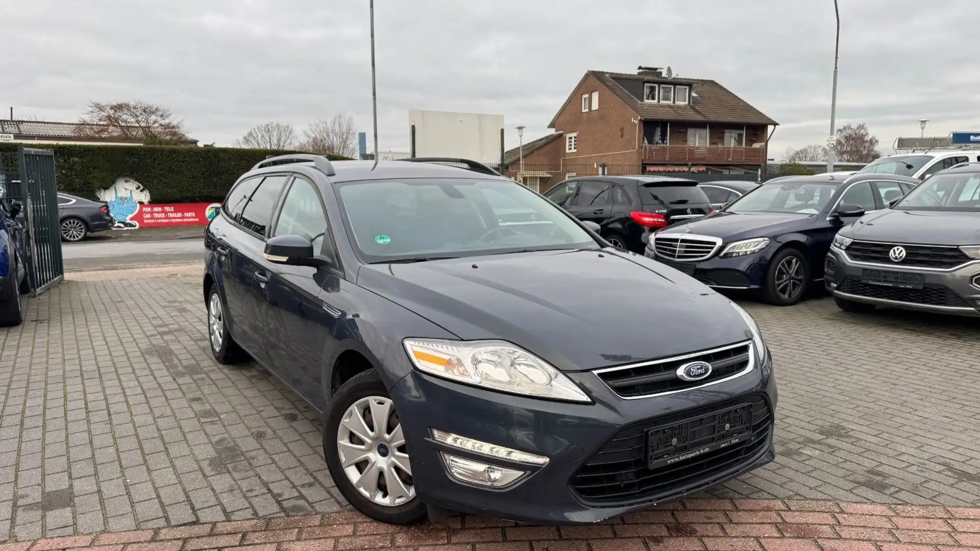 Ford Mondeo Turnier Trend 1.6 | KLIMA | PDC | SHZ Grau - 1