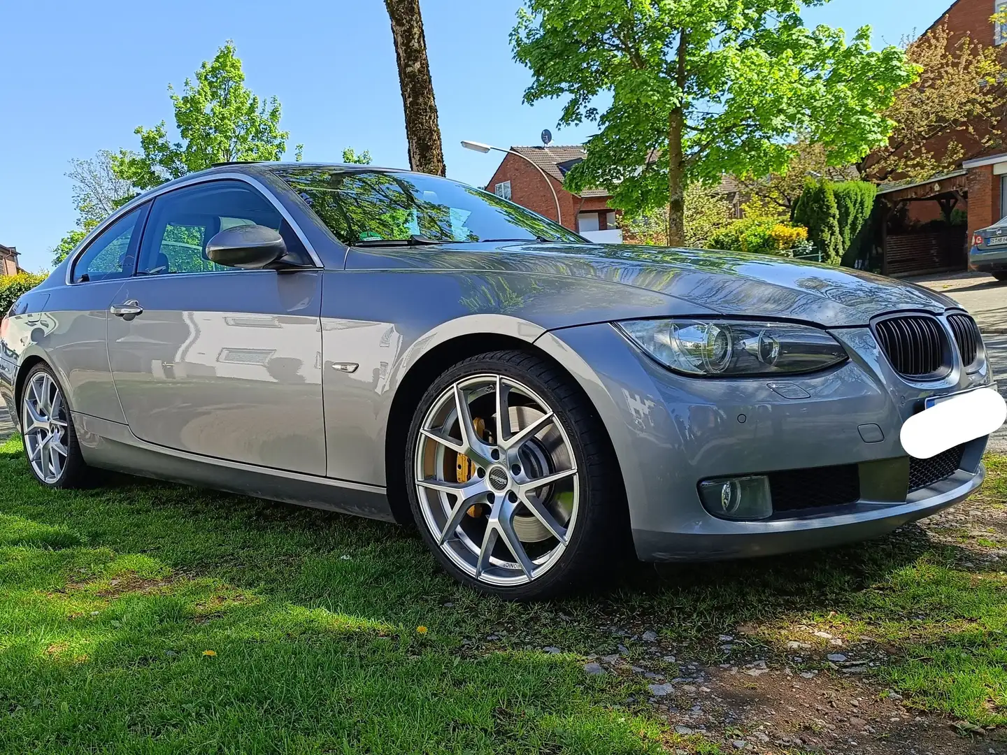 BMW 335 335i E92*2Hd.*19Zoll*Leder*Navi*Logic7*N54 Gris - 1