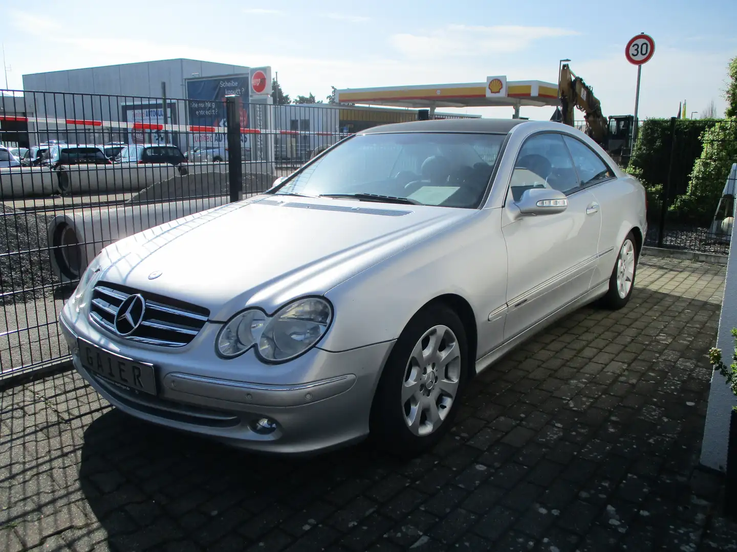 Mercedes-Benz CLK 240 CLK 240 (209.361) Grau - 1