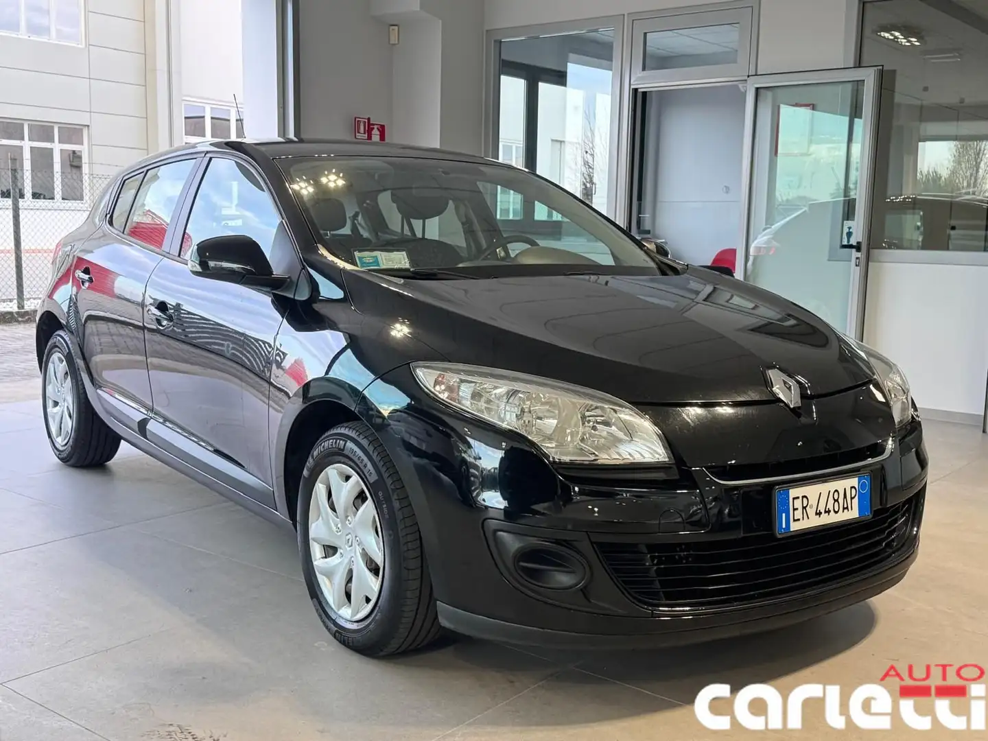 Renault Megane Mégane 1.5 dCi 110CV Live Schwarz - 1