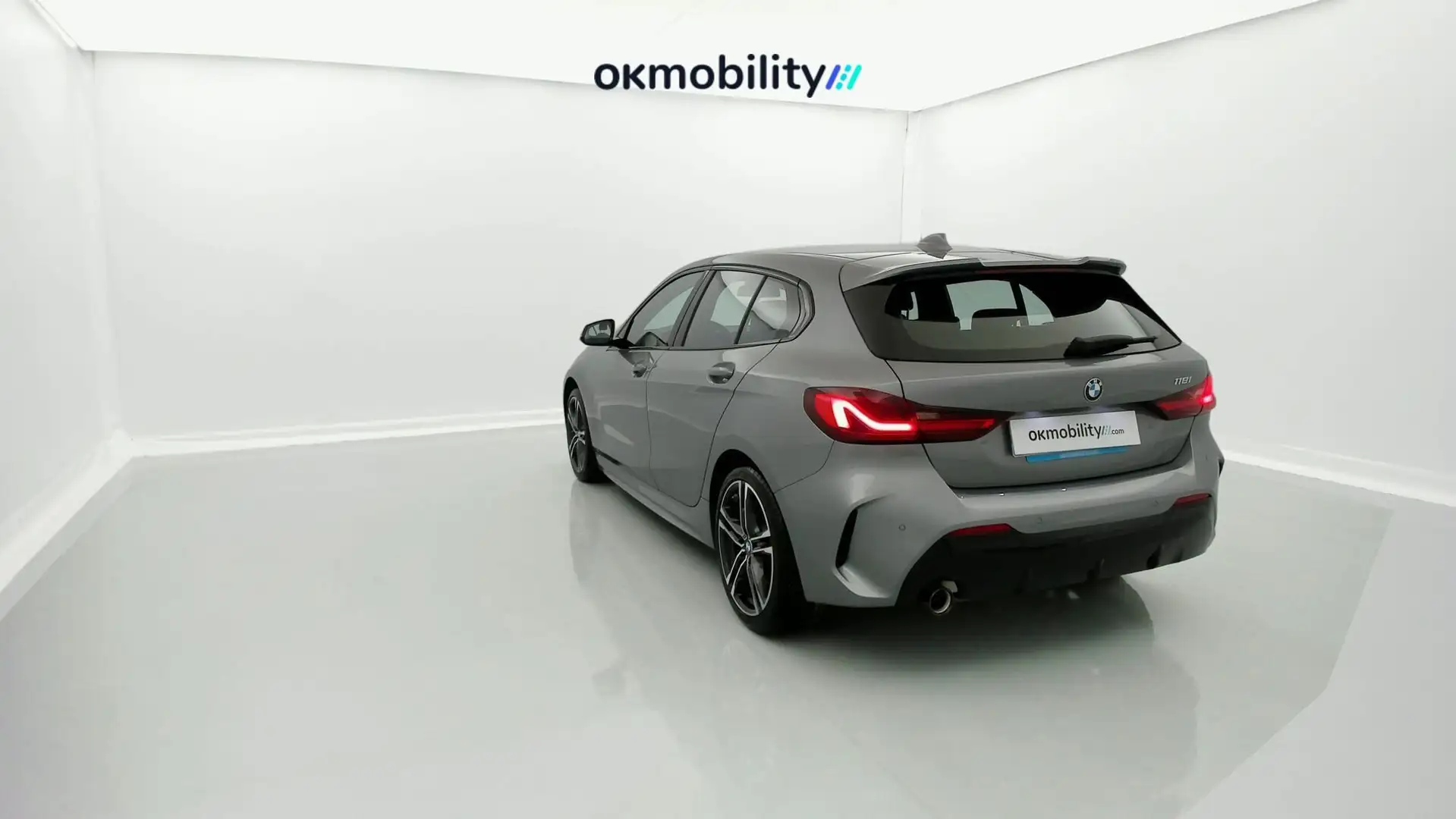 BMW 118 118i Argent - 2