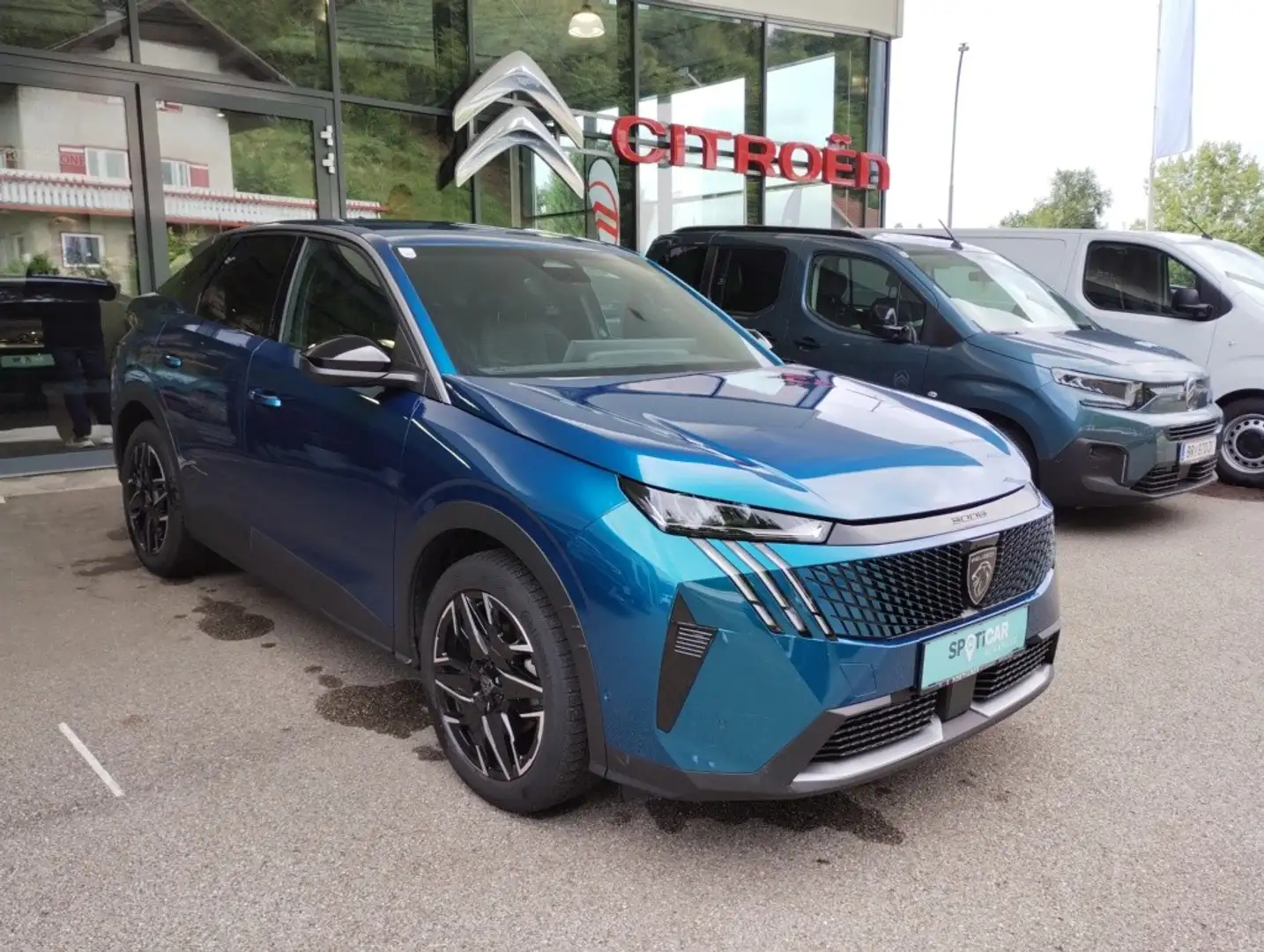 Peugeot 3008 Hybrid 136 E-DCS6 Allure Aut. Blau - 2