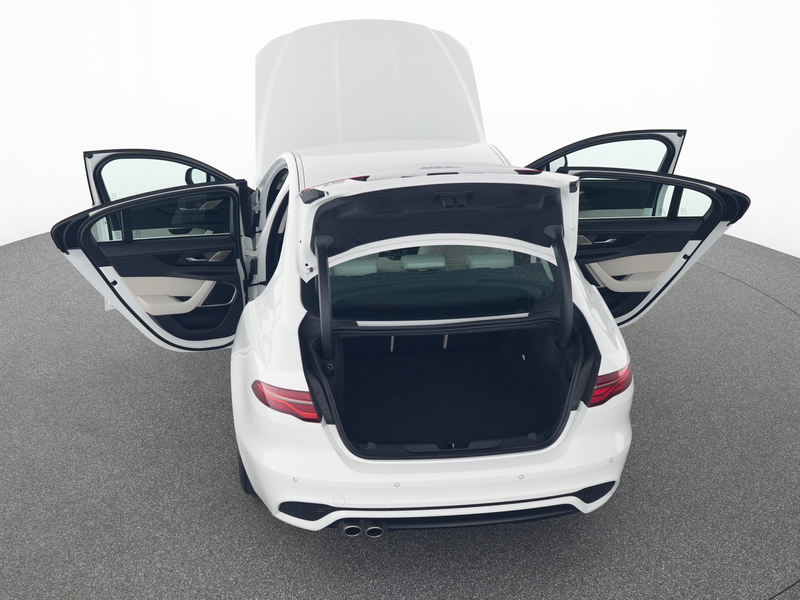 Jaguar XE D200 RWD R-Dynamic HSE *Memory/Sitzheizung* — photo 14