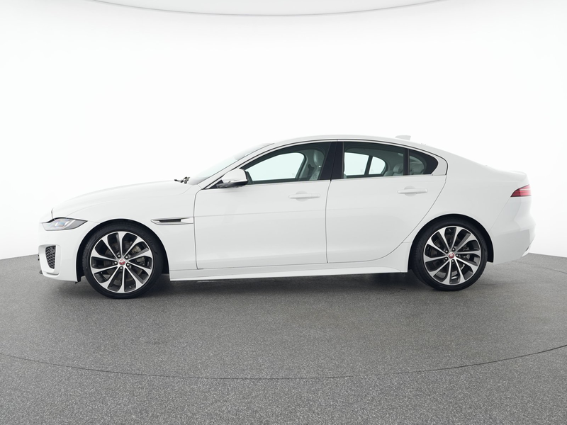 Jaguar XE D200 RWD R-Dynamic HSE *Memory/Sitzheizung* — photo 11
