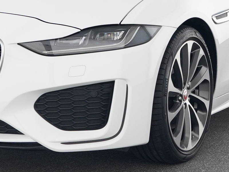 Jaguar XE D200 RWD R-Dynamic HSE *Memory/Sitzheizung* — photo 9
