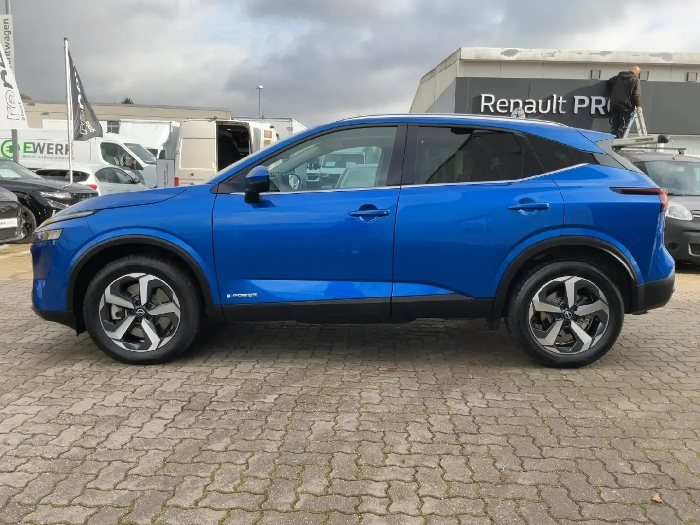 Nissan Qashqai N-Connecta 1.5 VC-T e-Power Blau - 2