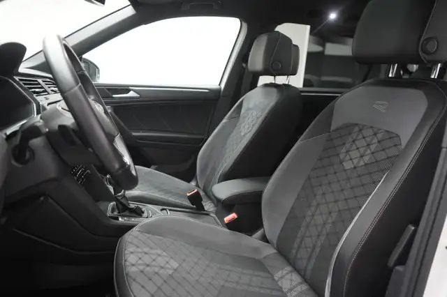 Volkswagen Tiguan view 10