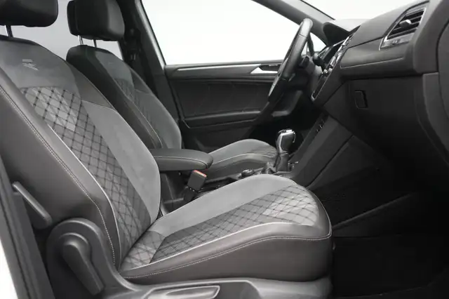 Volkswagen Tiguan view 6