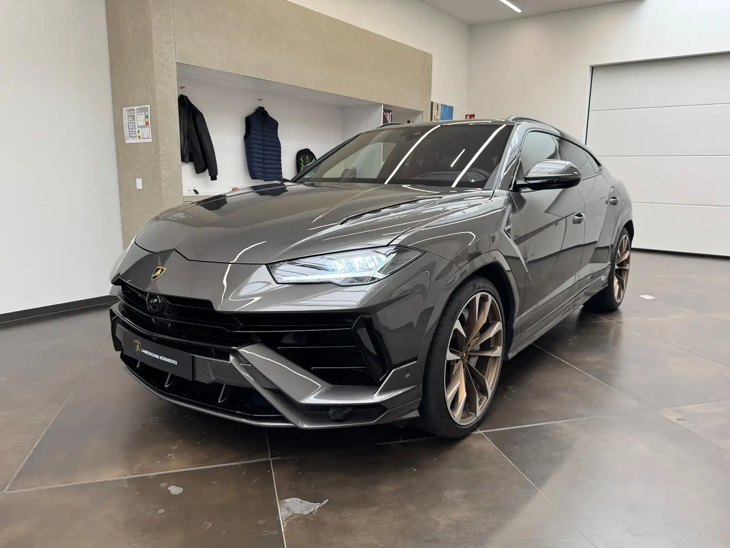 Lamborghini Urus S Grigio Keres Lamborghini Nürnberg Grau - 1