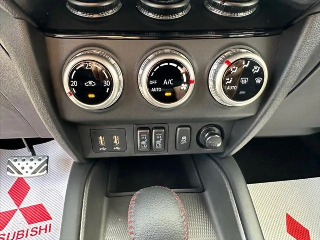 Mitsubishi RVR снимка Mitsubishi RVR