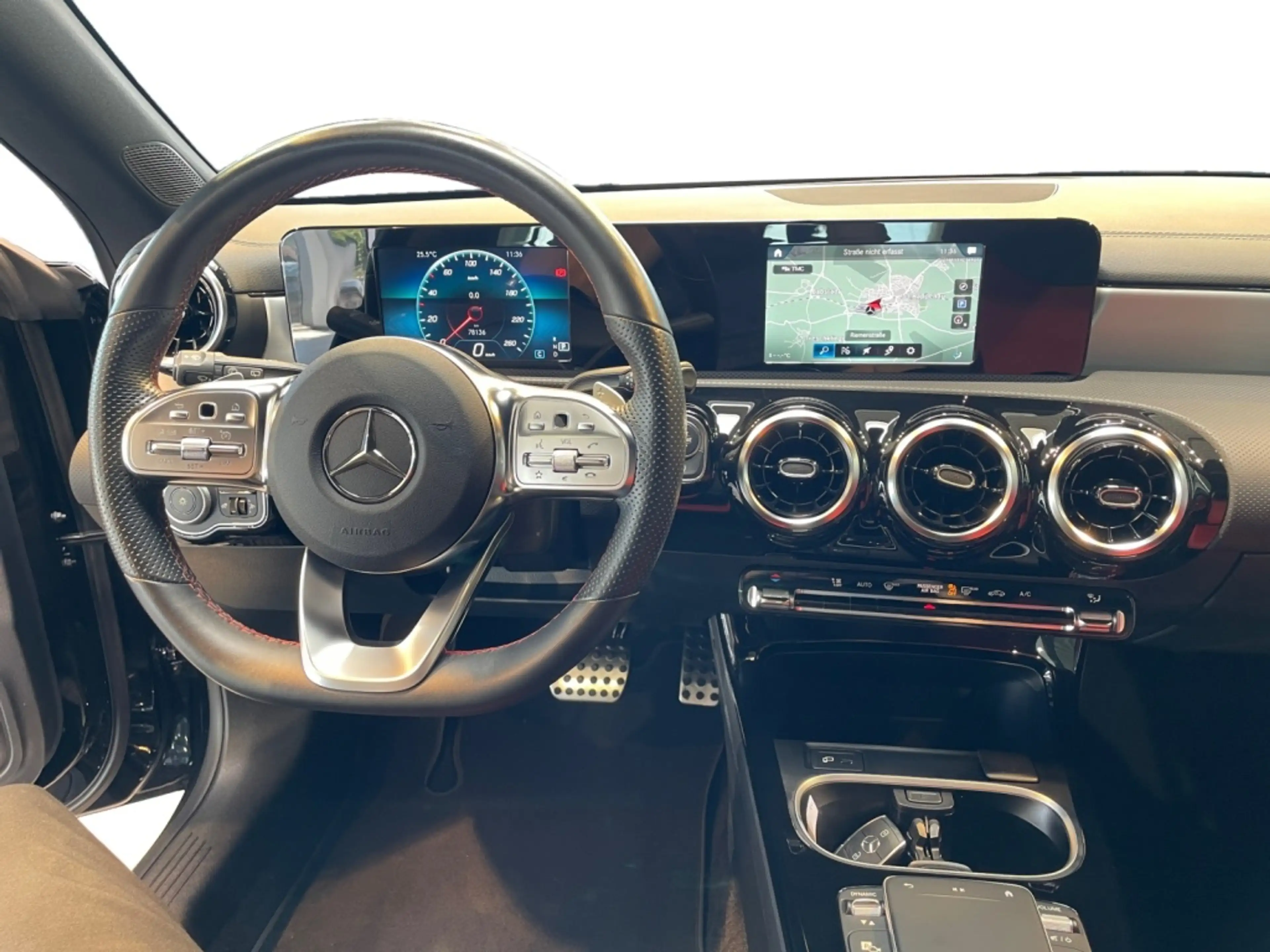 Mercedes-Benz CLA 220 d Shooting Brake AMG AMG+MBUX+Navi+AUT — photo 12